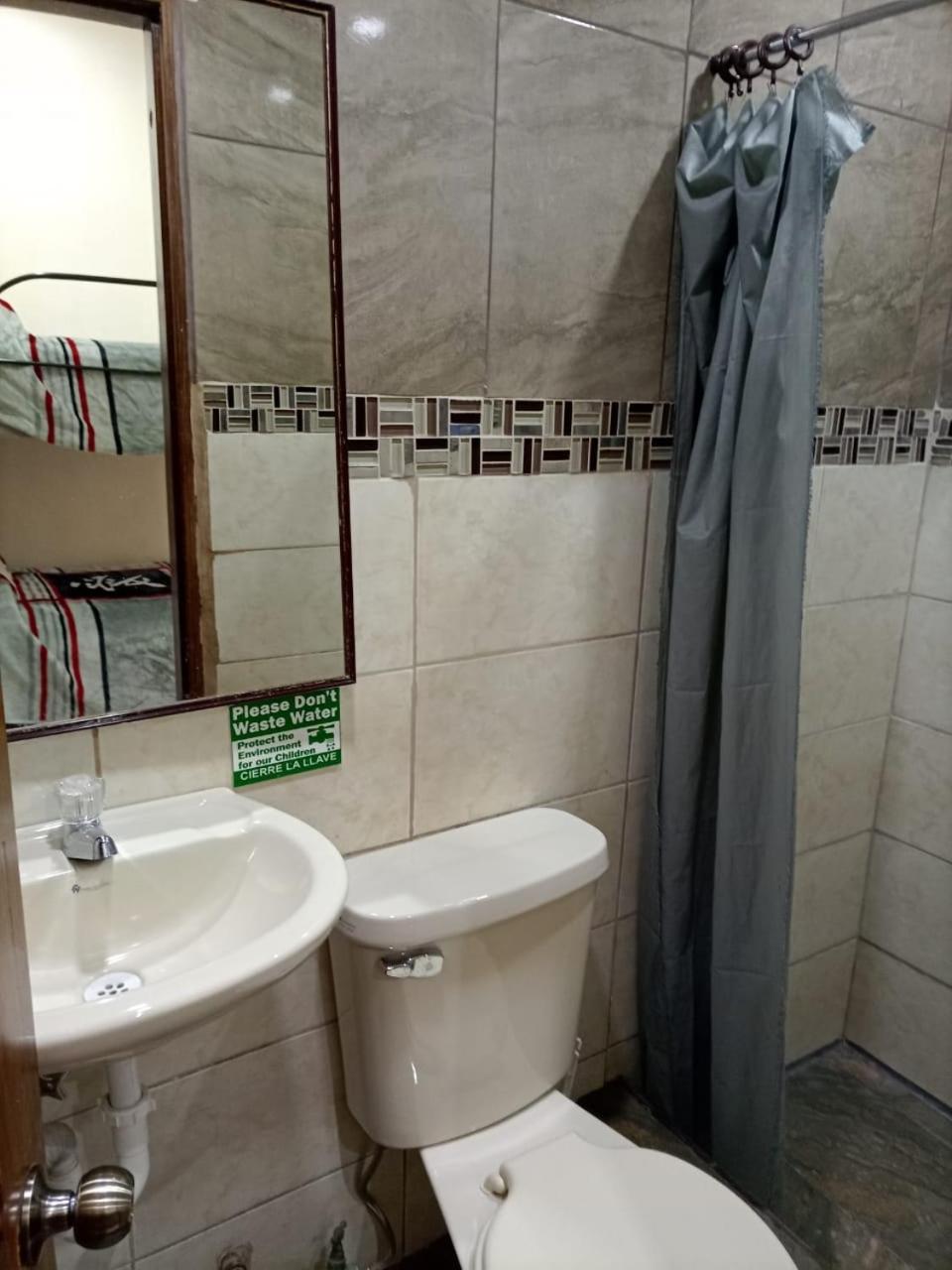 Hostal Atlantis