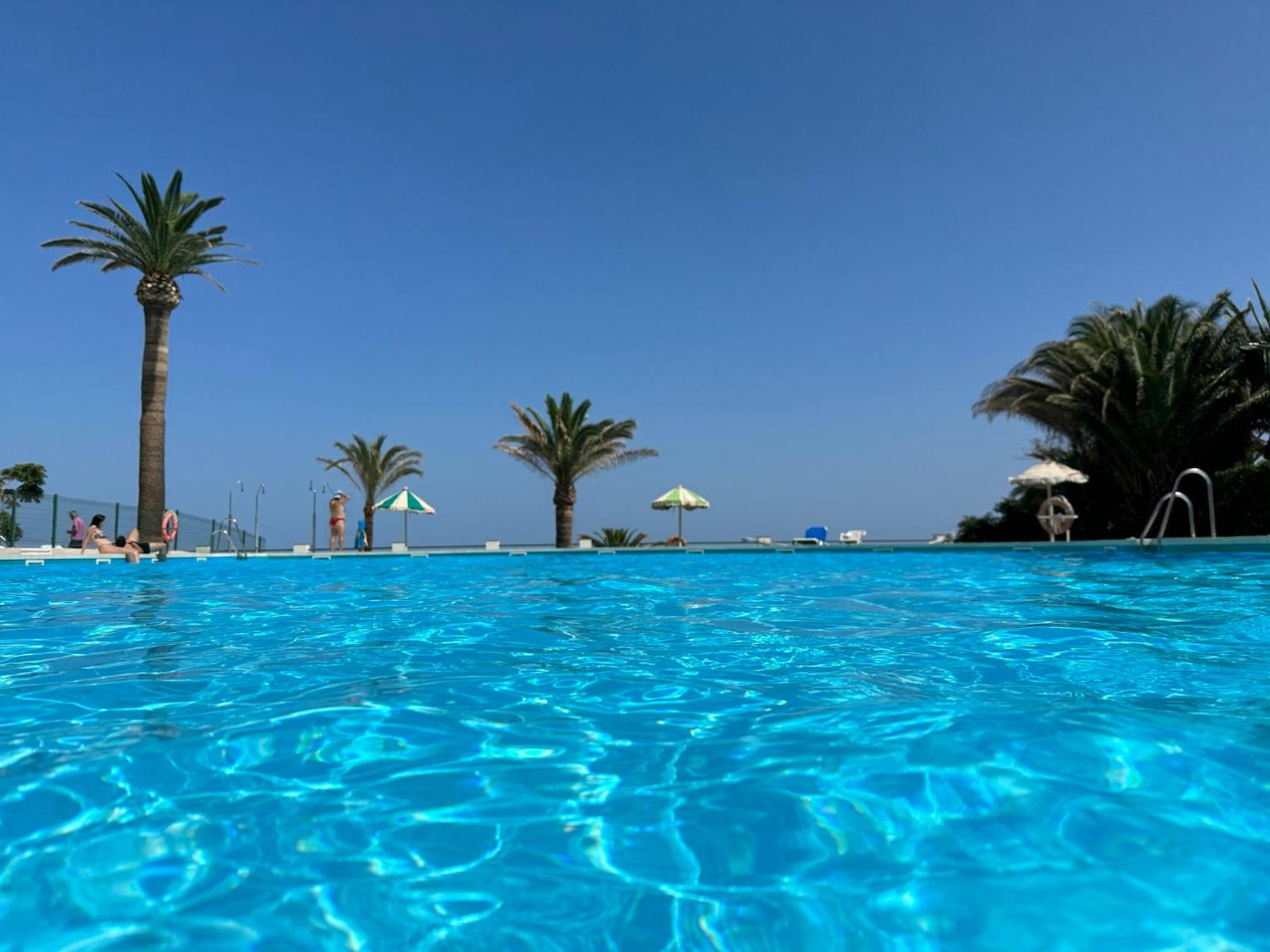 250sqm Garden Duplex with Jacuzzi, Sea View Cinema