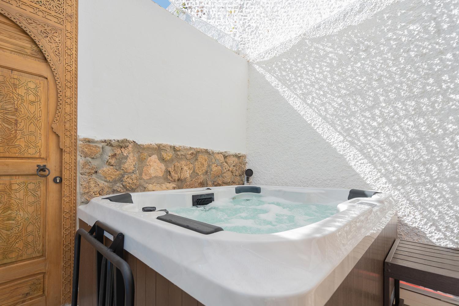 250sqm Garden Duplex with Jacuzzi, Sea View Cinema photo 2
