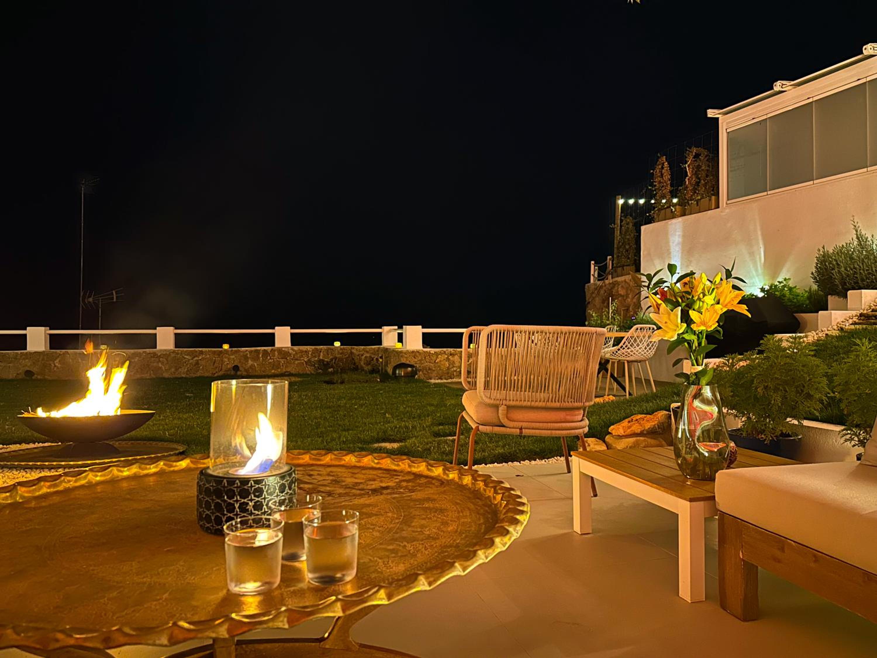 250sqm Garden Duplex with Jacuzzi, Sea View Cinema