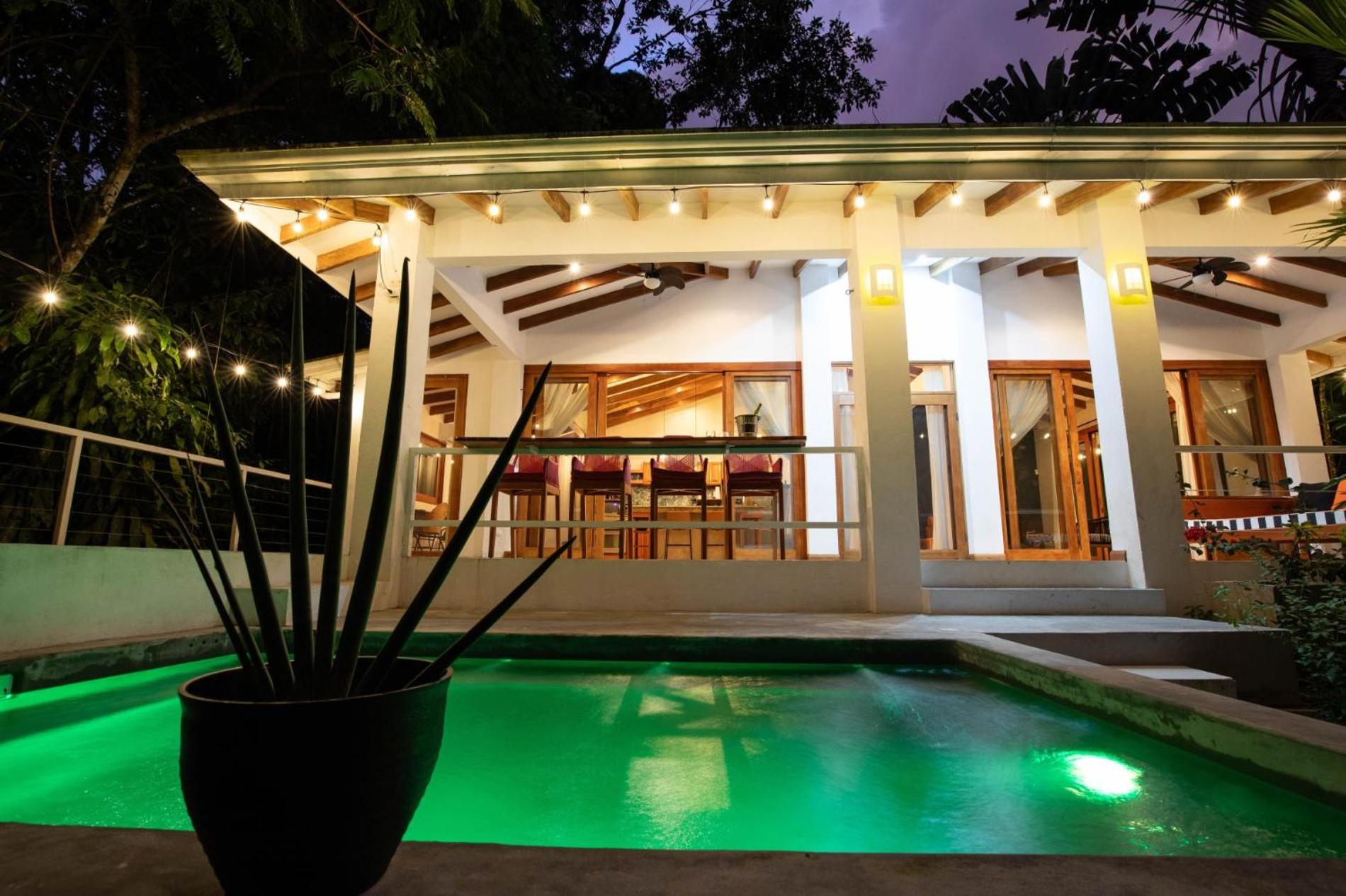 Tropical Casa Ventanas with private pool in MA