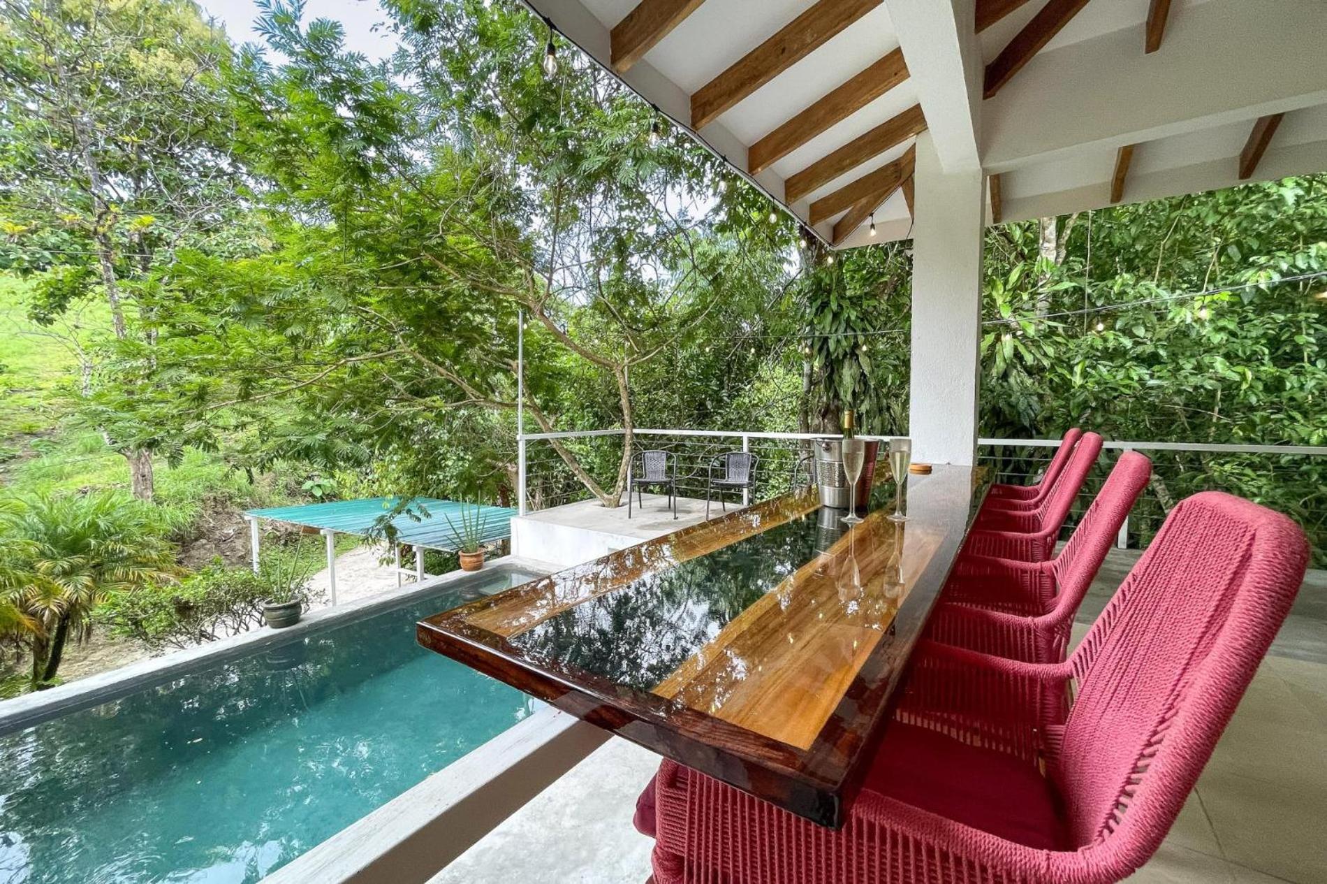 Tropical Casa Ventanas with private pool in MA