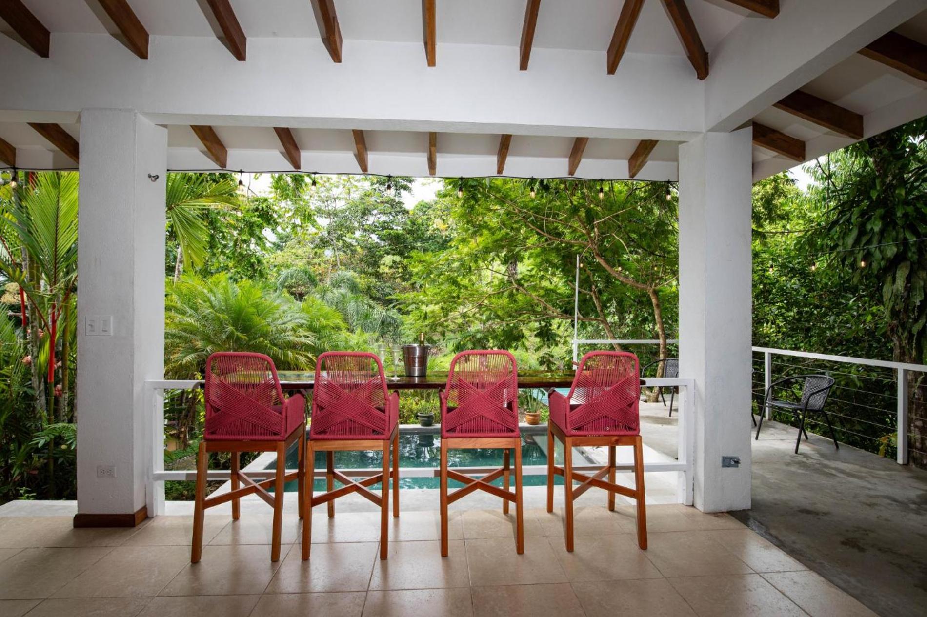 Tropical Casa Ventanas with private pool in MA