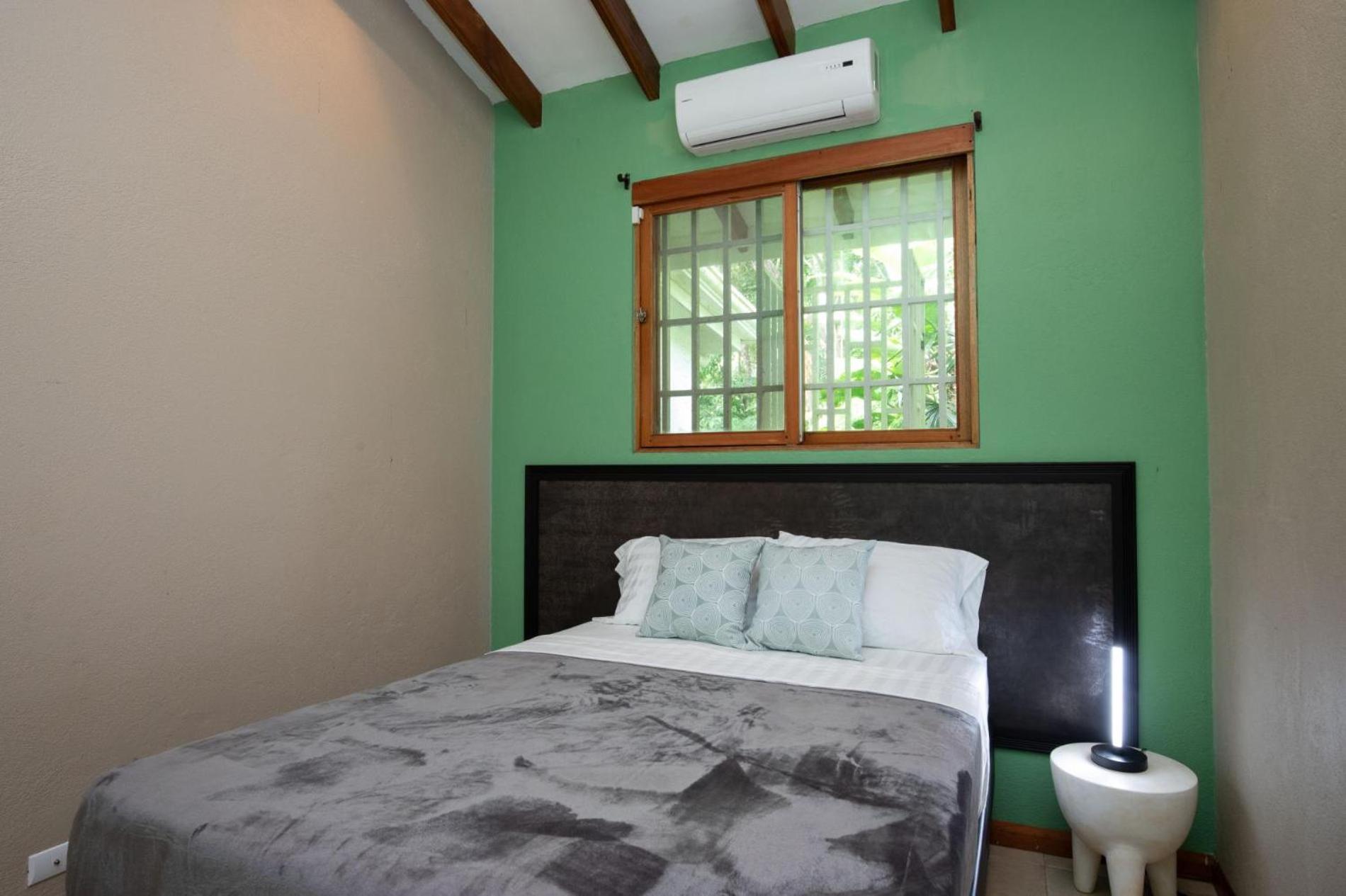 Tropical Casa Ventanas with private pool in MA