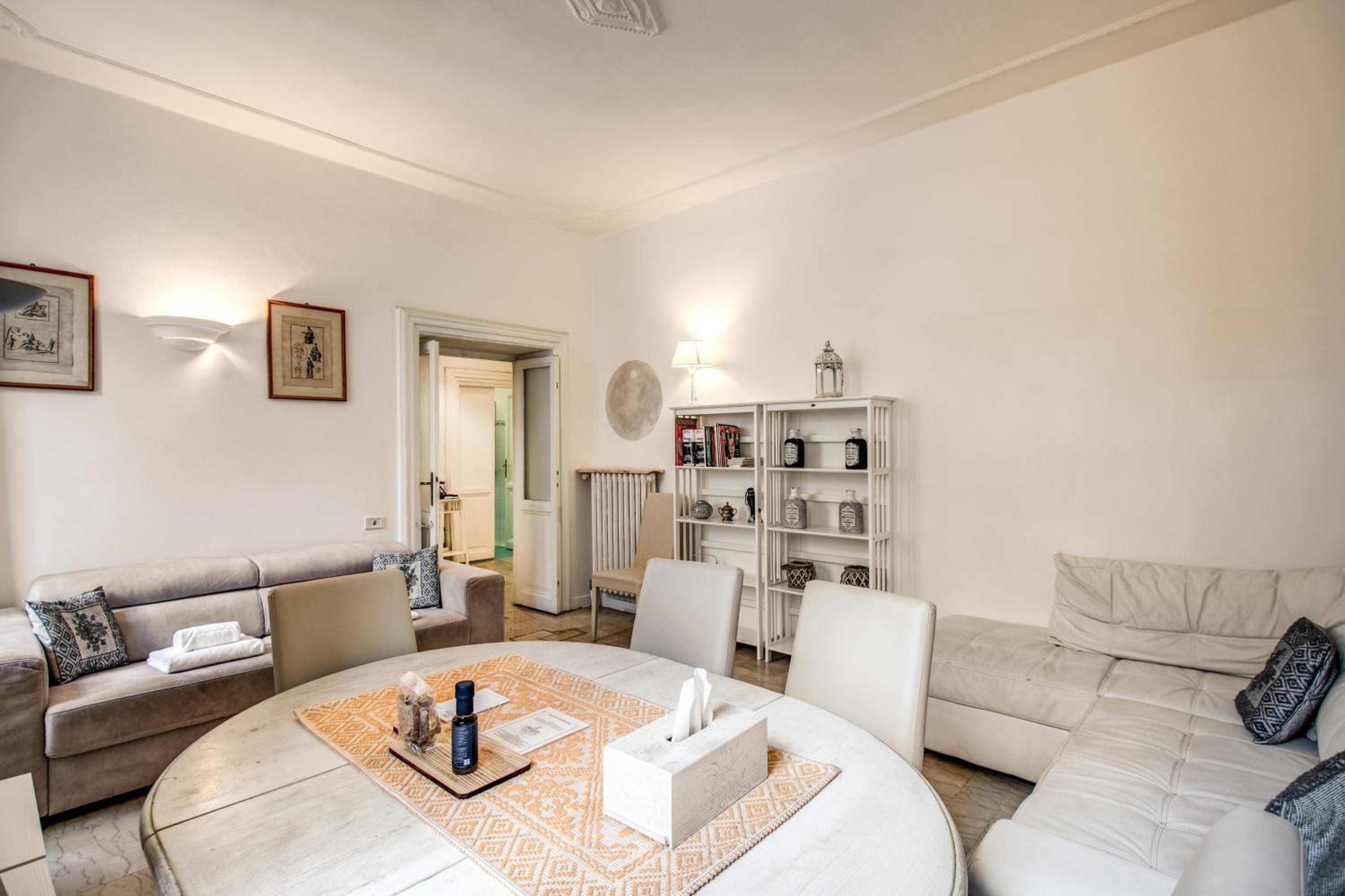 NUOVO Colonna Suite Rome - Via del Corso Apt