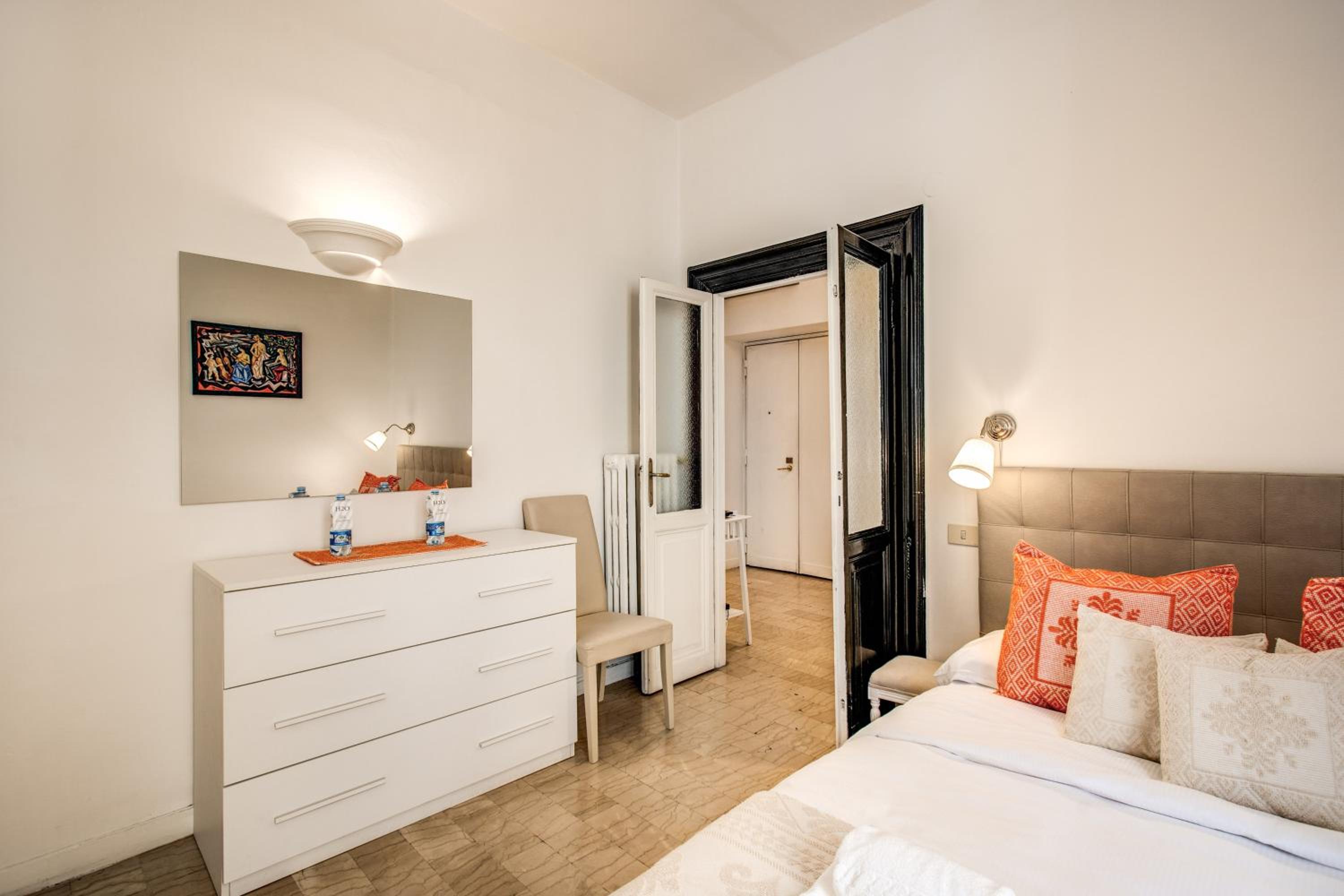 NUOVO Colonna Suite Rome - Via del Corso Apt