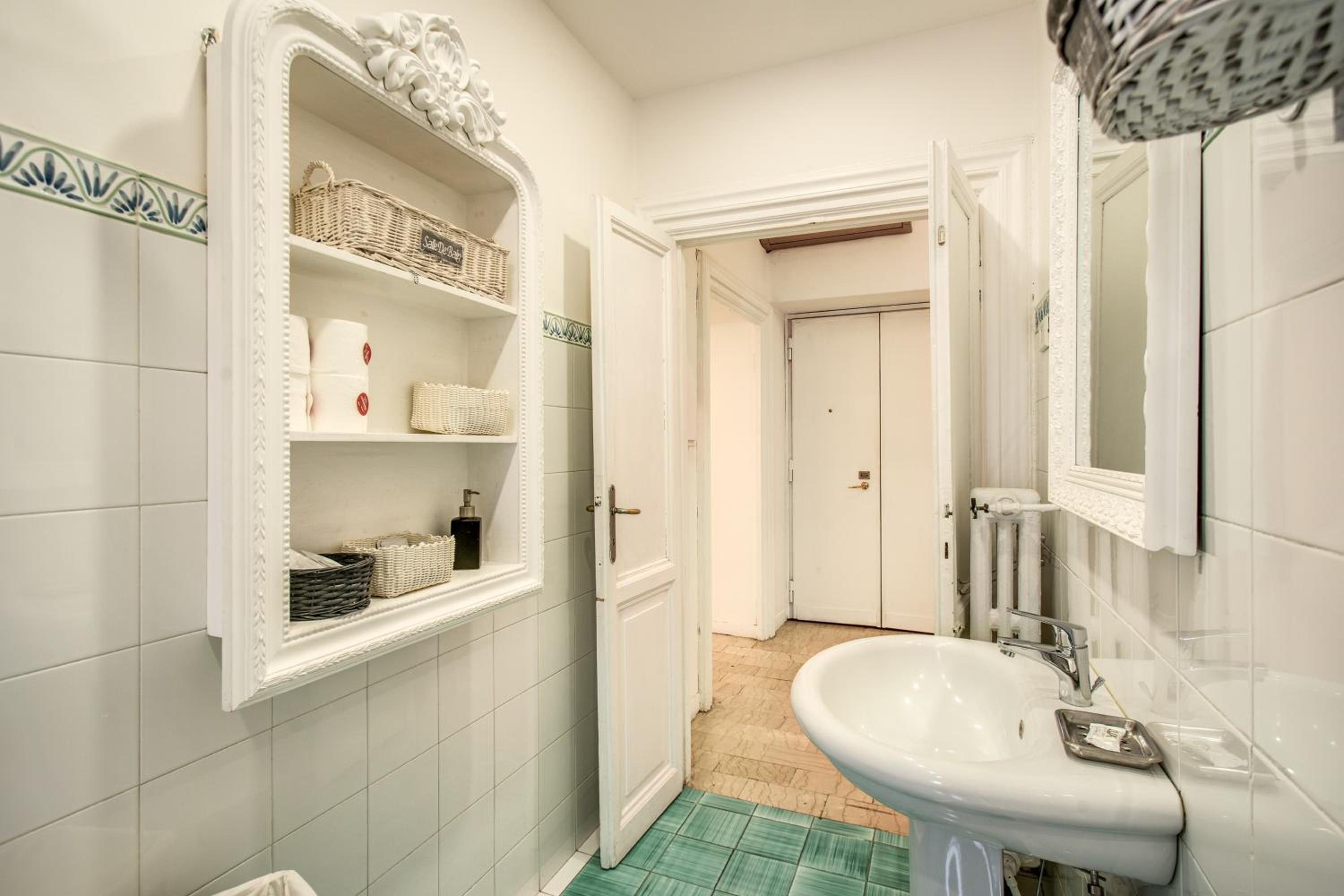 NUOVO Colonna Suite Rome - Via del Corso Apt