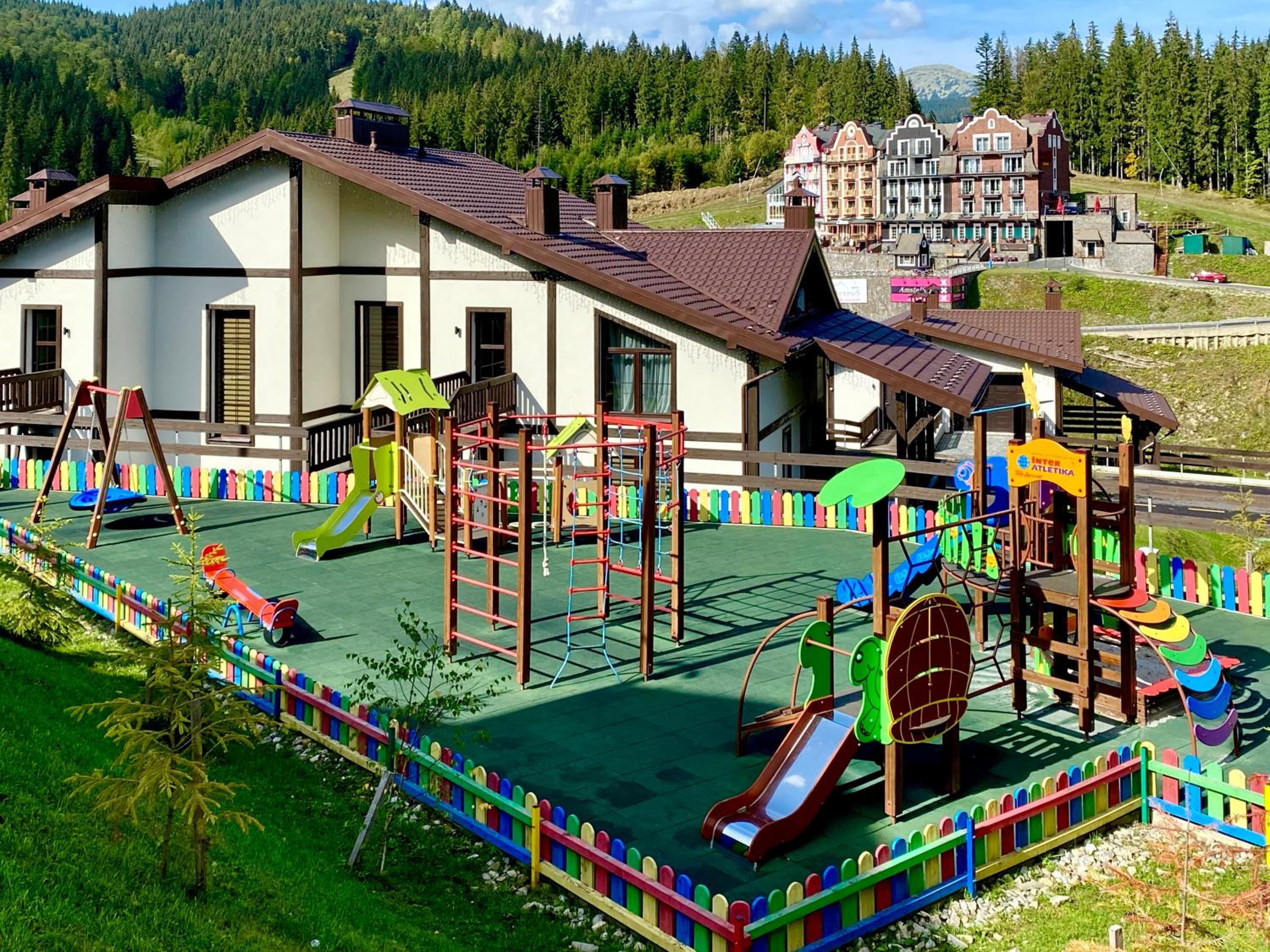 PANORAMA Chalet MOUNTAIN RESIDENCE view 2