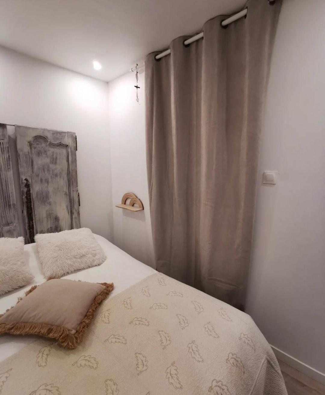 Au Poème du Chêne, Logement indépendant, Calme, Parking gratuit