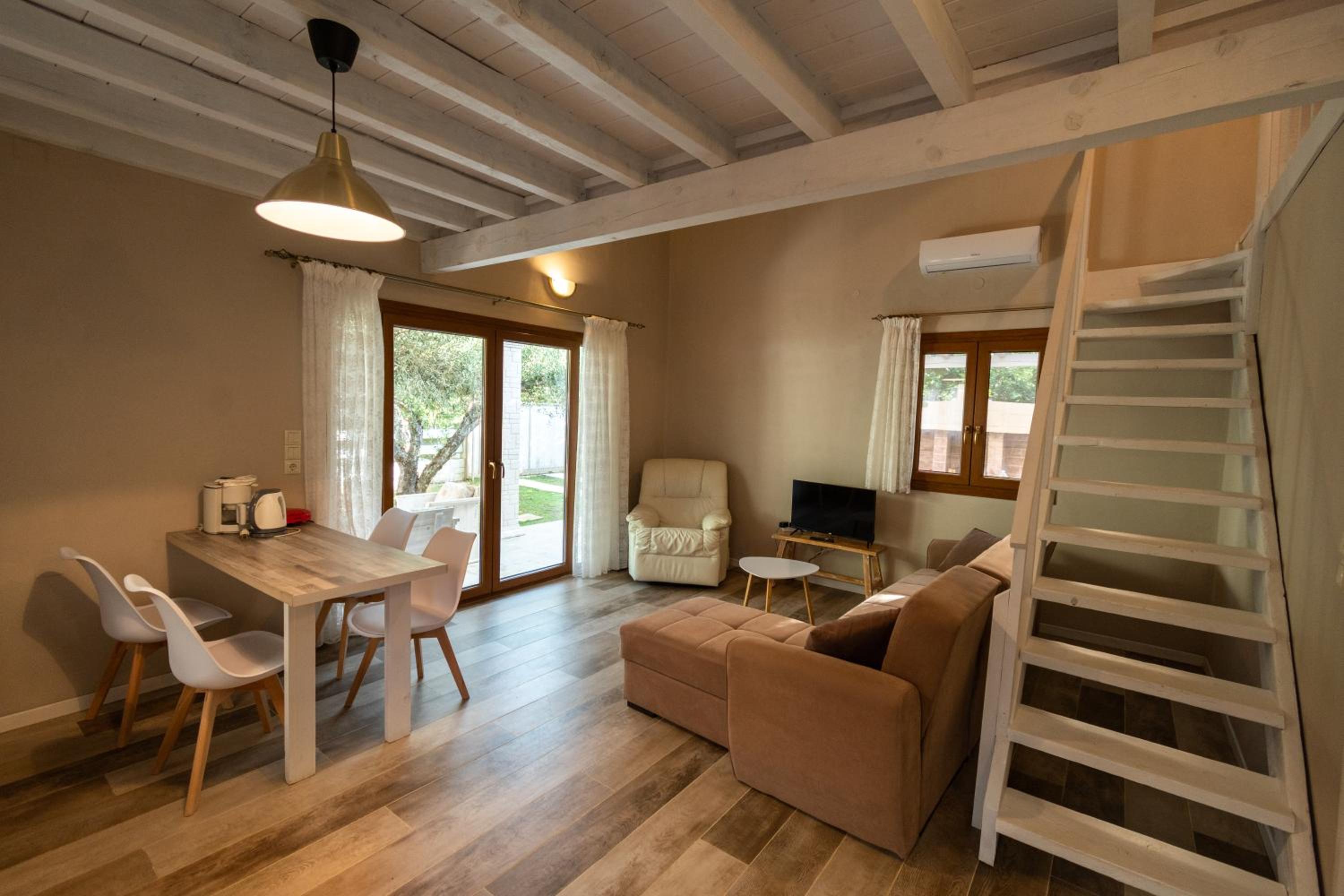 Theonymfi Luxury Villas view 5