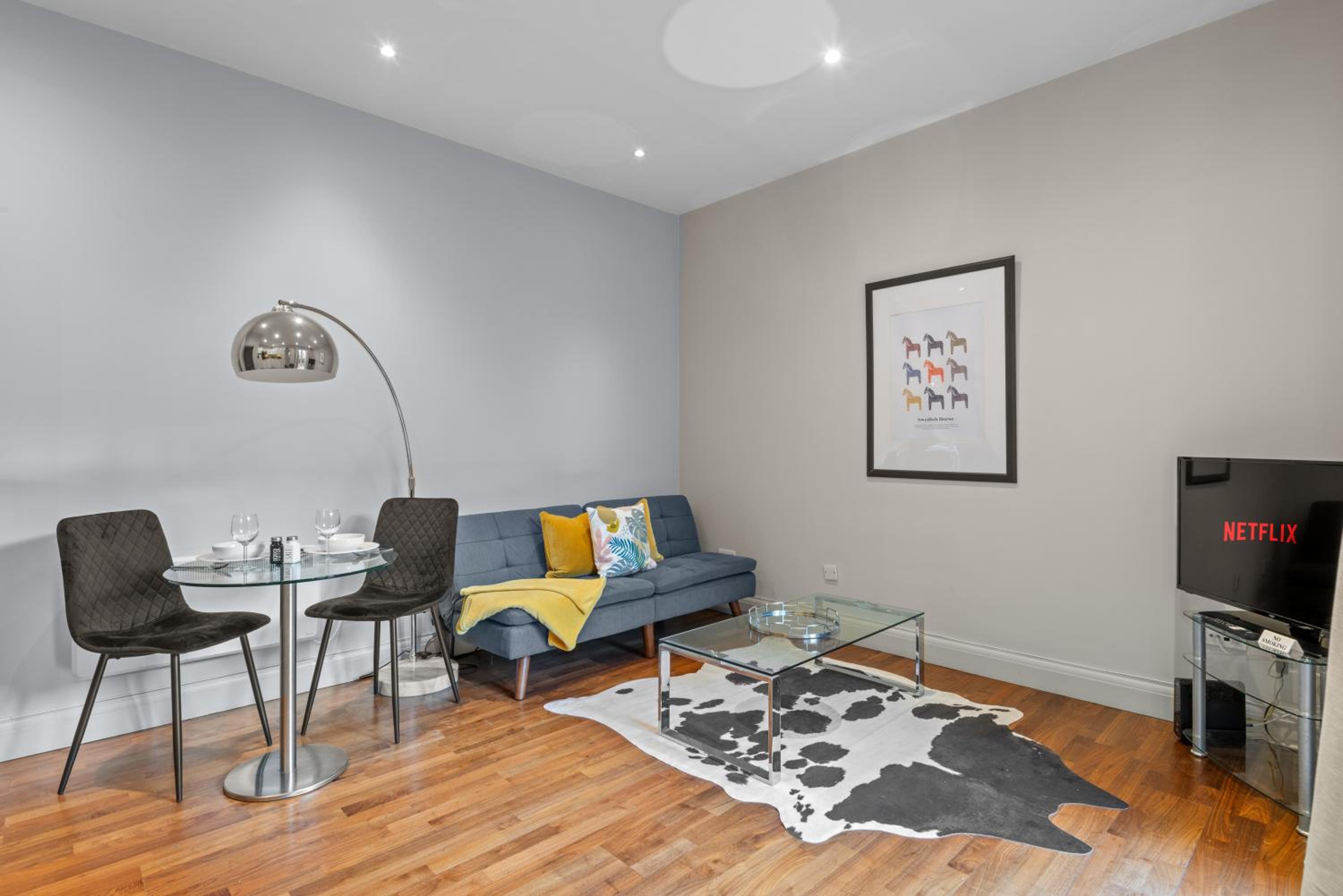 Notting Hill: Stylish 1BR with Terrace - Suite Inn
