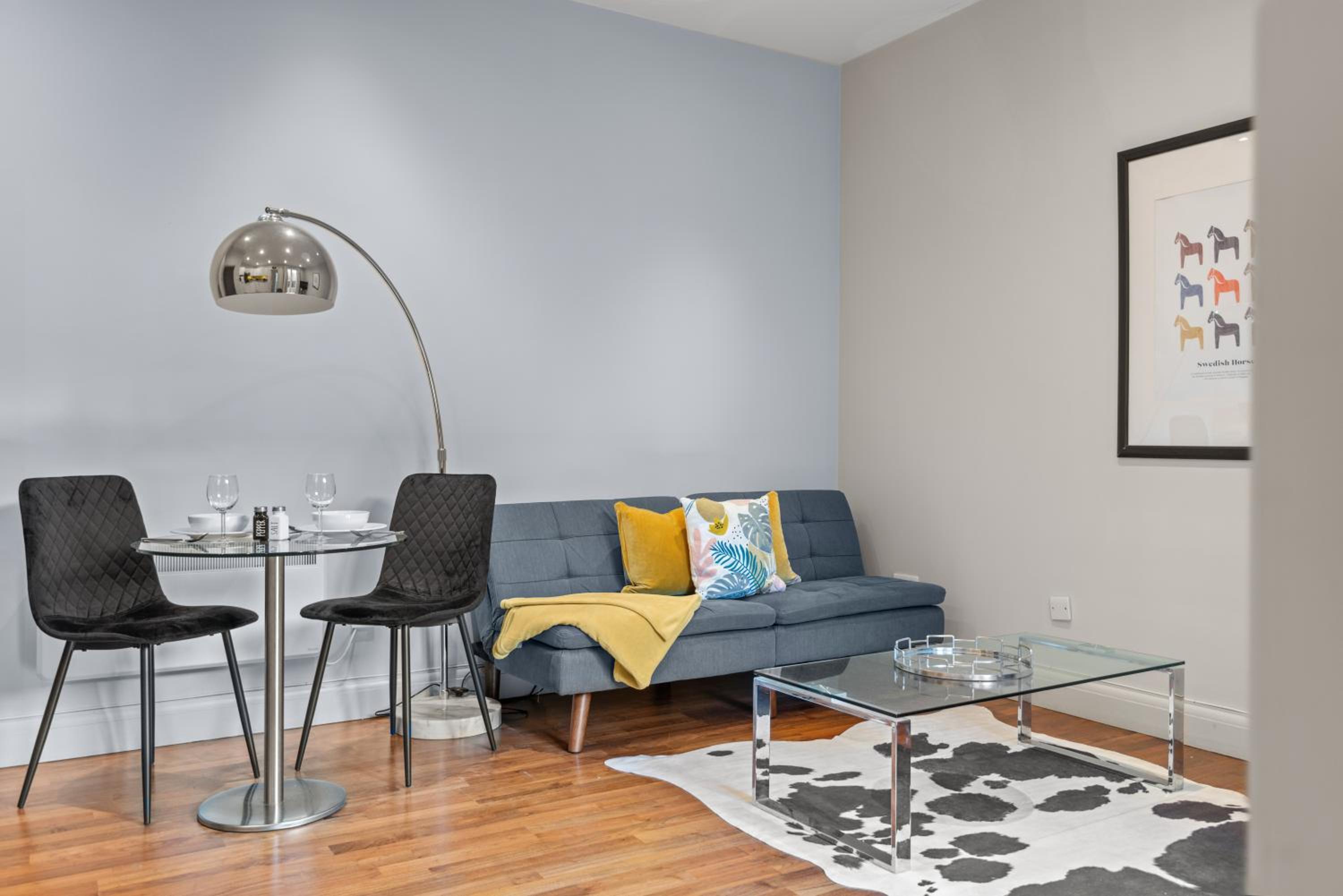 Notting Hill: Stylish 1BR with Terrace - Suite Inn