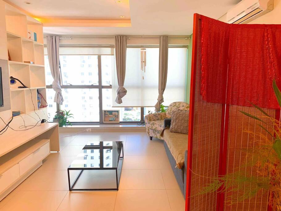 FLAT com piscina, vista para o Aquário e Feng Shui