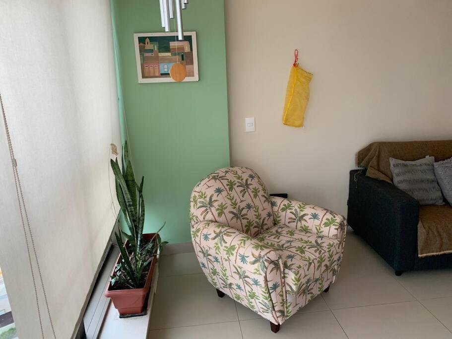 FLAT com piscina, vista para o Aquário e Feng Shui