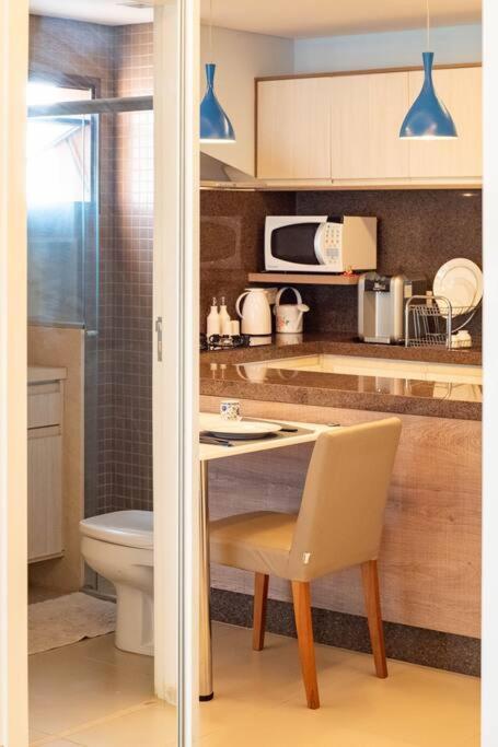 FLAT com piscina, vista para o Aquário e Feng Shui