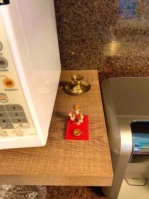 FLAT com piscina, vista para o Aquário e Feng Shui
