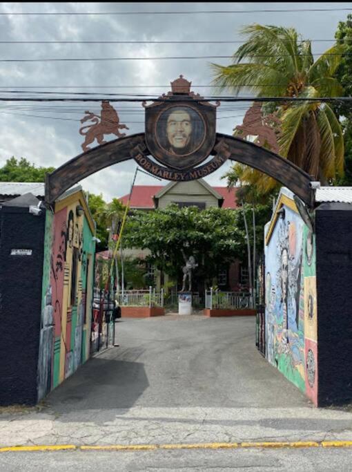 New Kingston Retreat