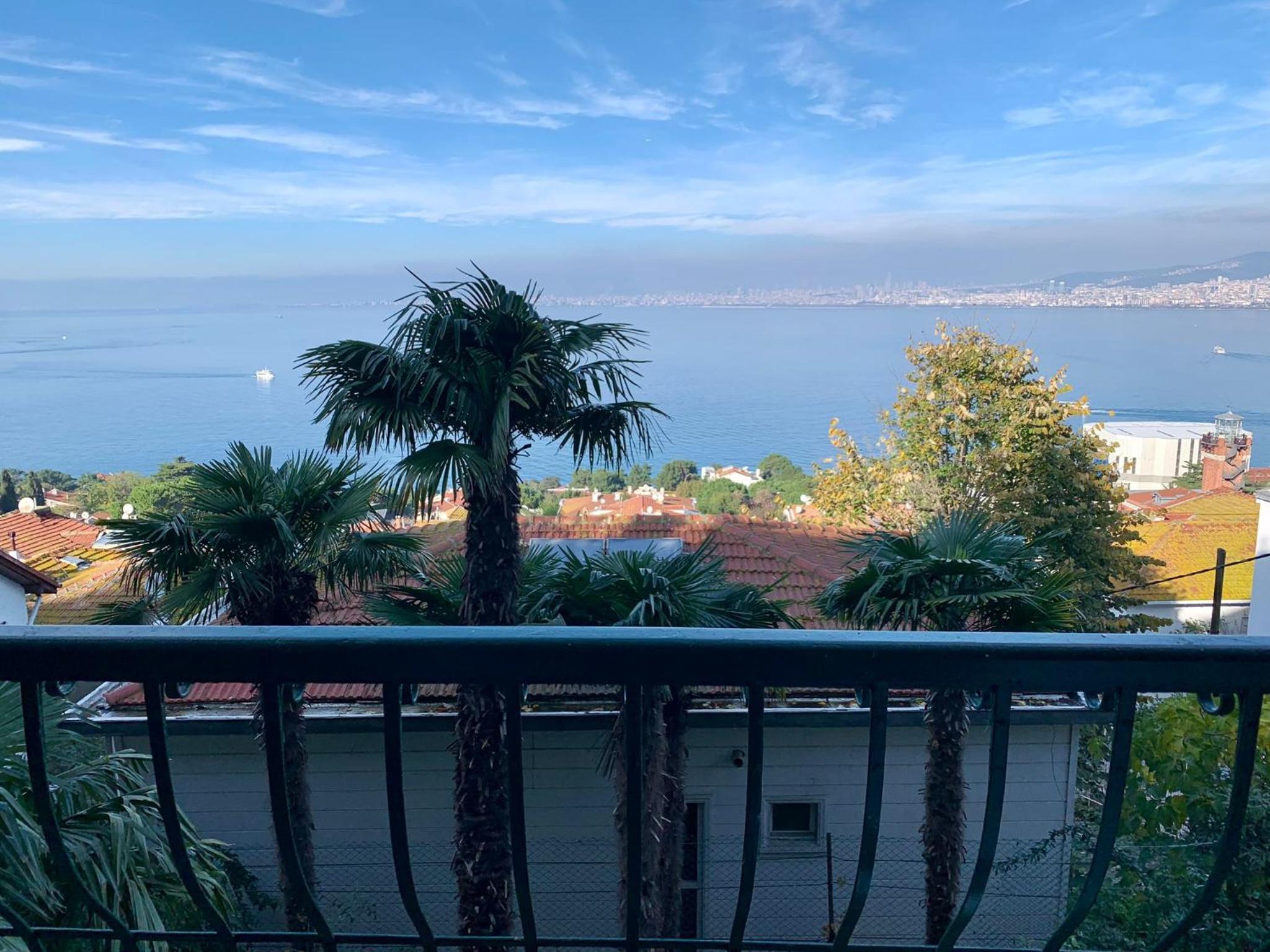 Büyükada Al Köşk view 3
