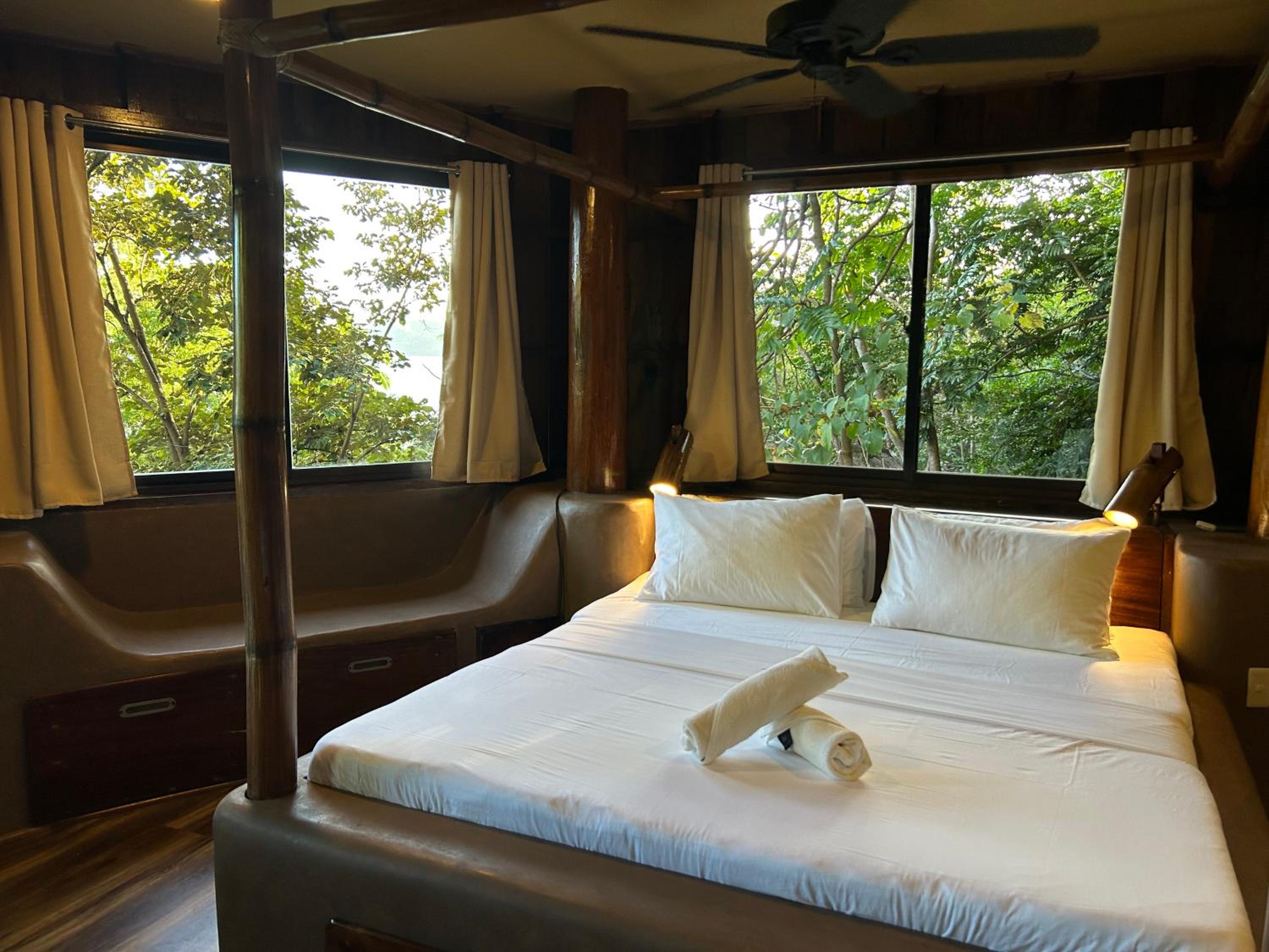Sangat Island Dive Resort