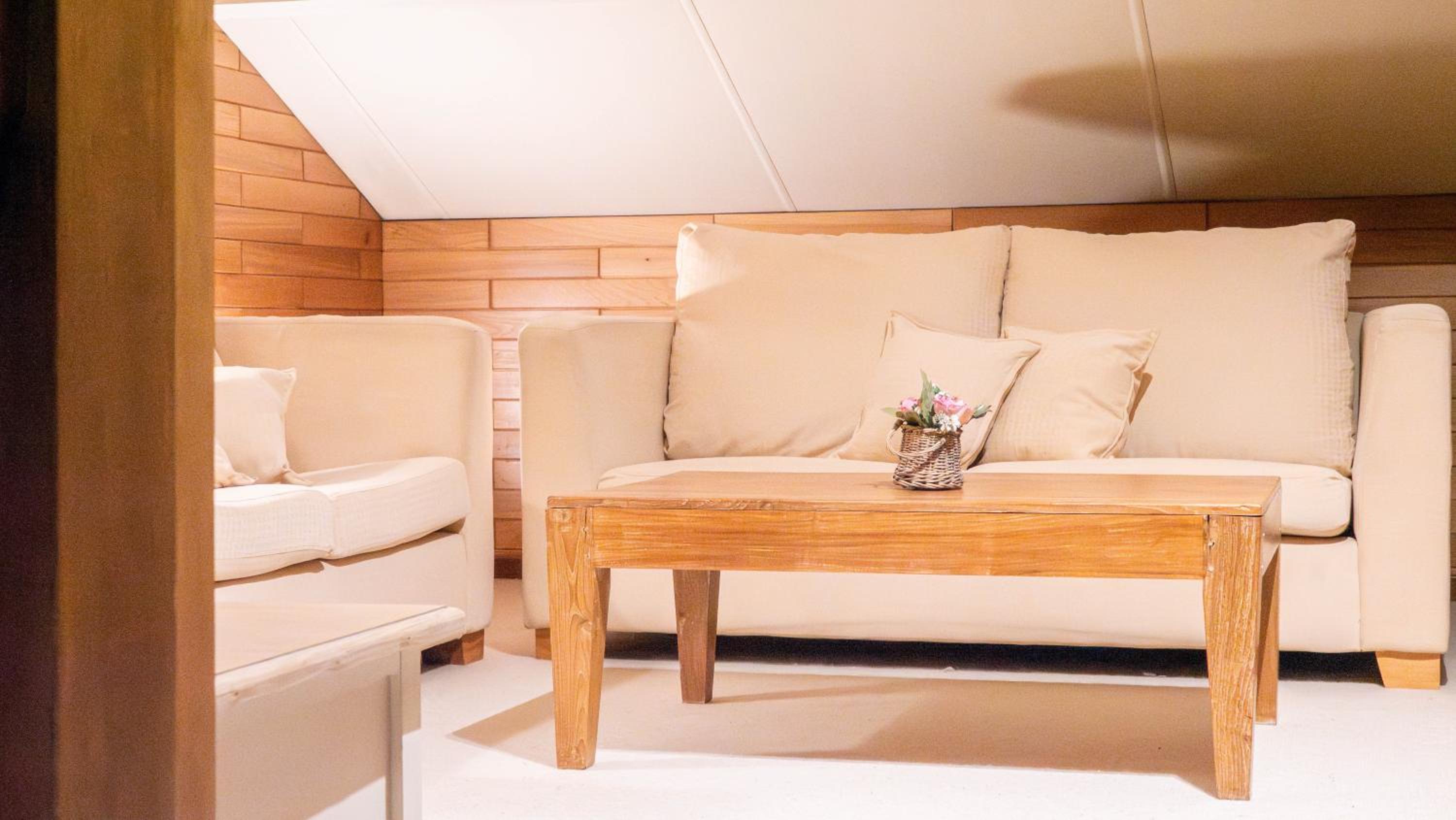 Le Colibri spa jacuzzi