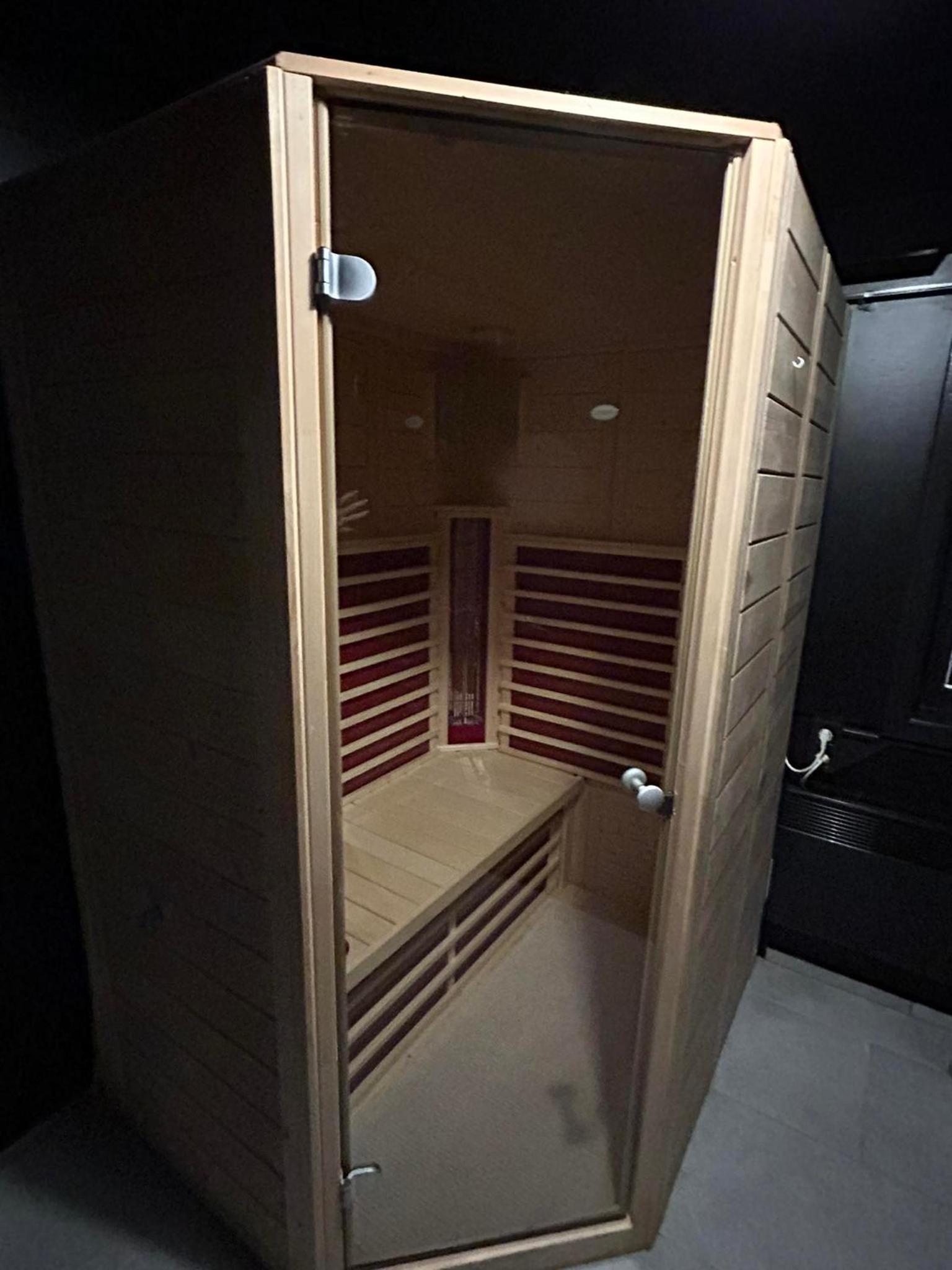 Le Colibri spa jacuzzi