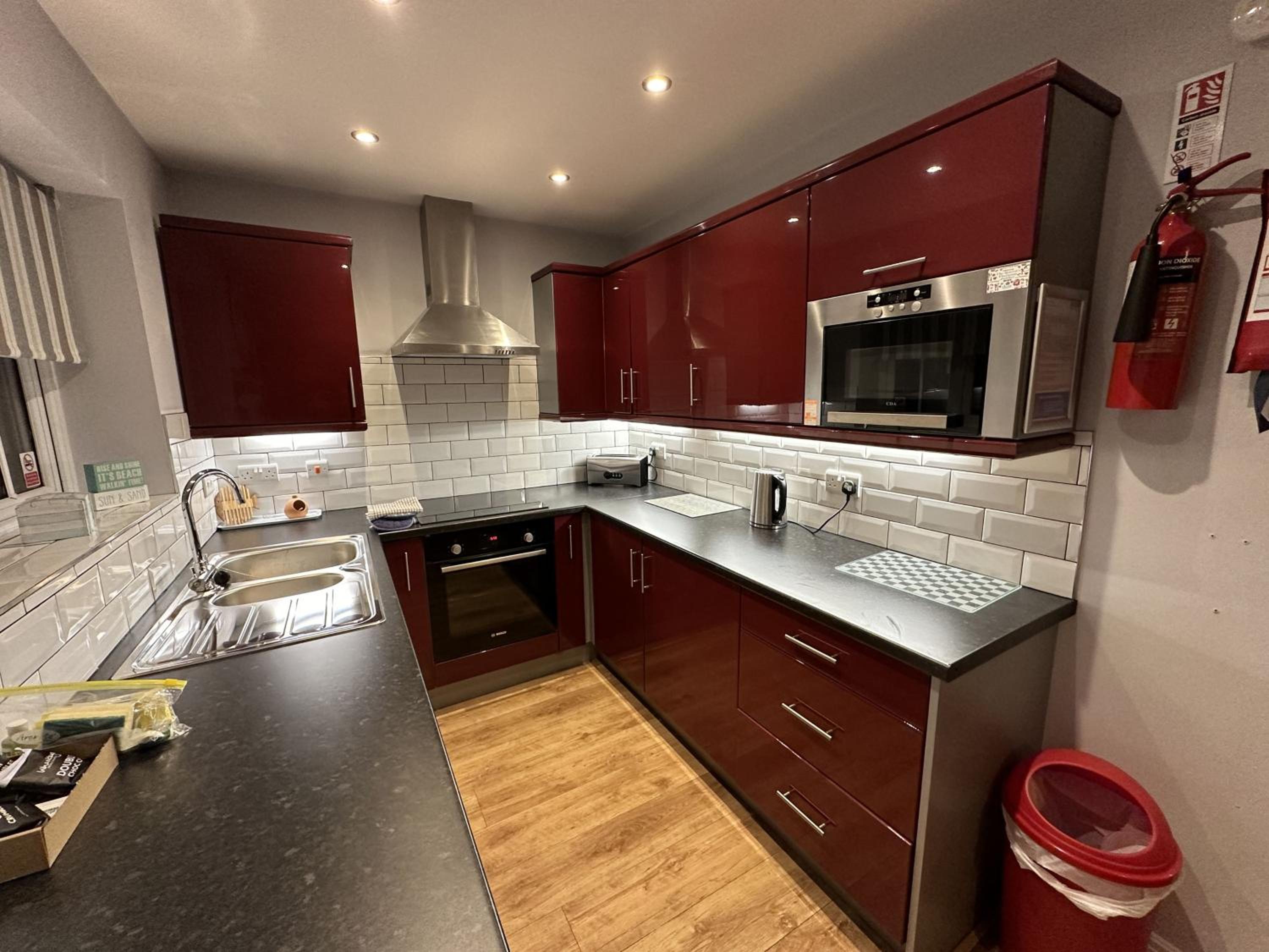 Shell Cottage - Part of the The Bay Filey Holiday Village with pool, gym and direct beach access, pub, restaurant, tennis and meadows walks