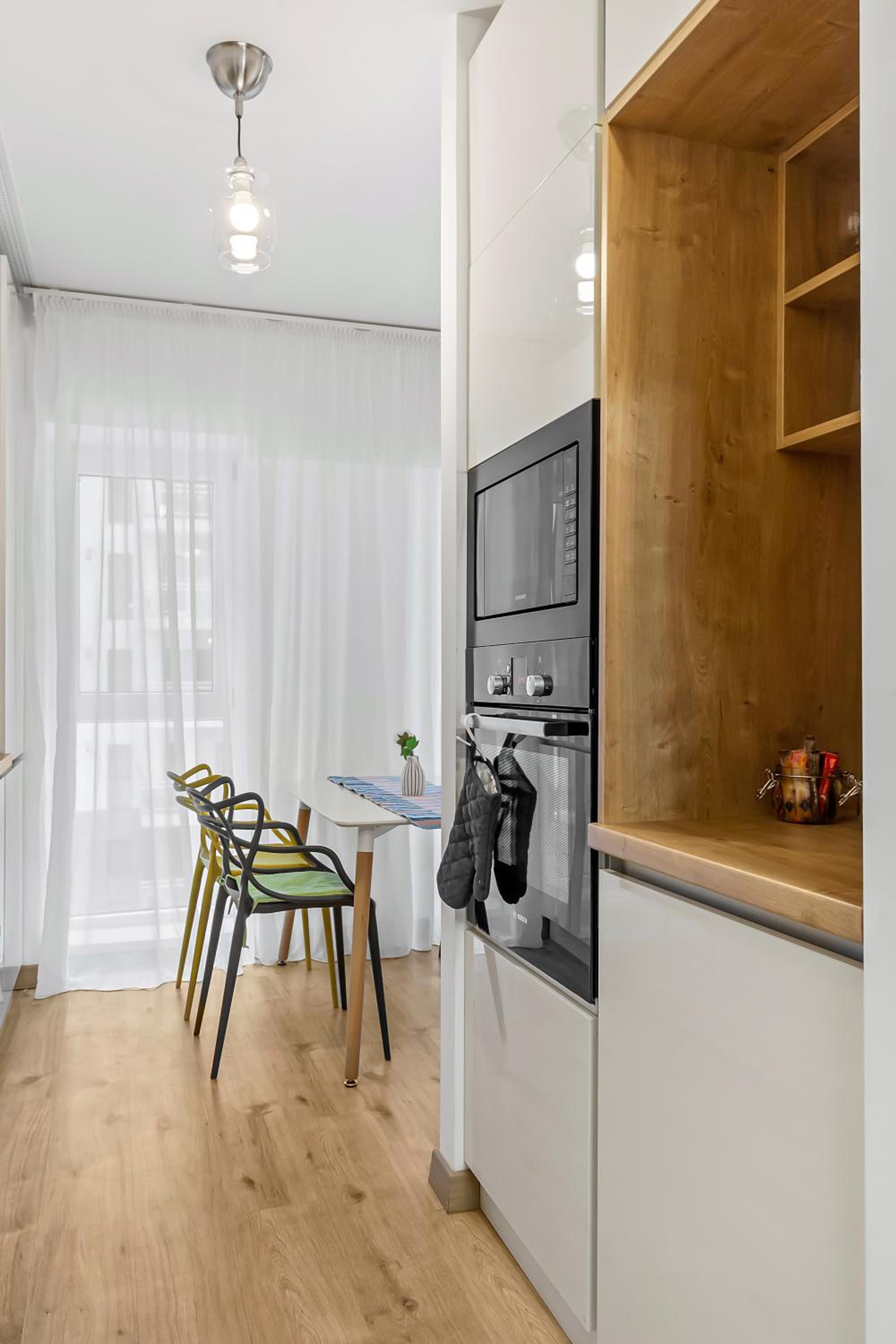 Living in Color - Chic Apartment with Balcony at Belvedere Residences view 5