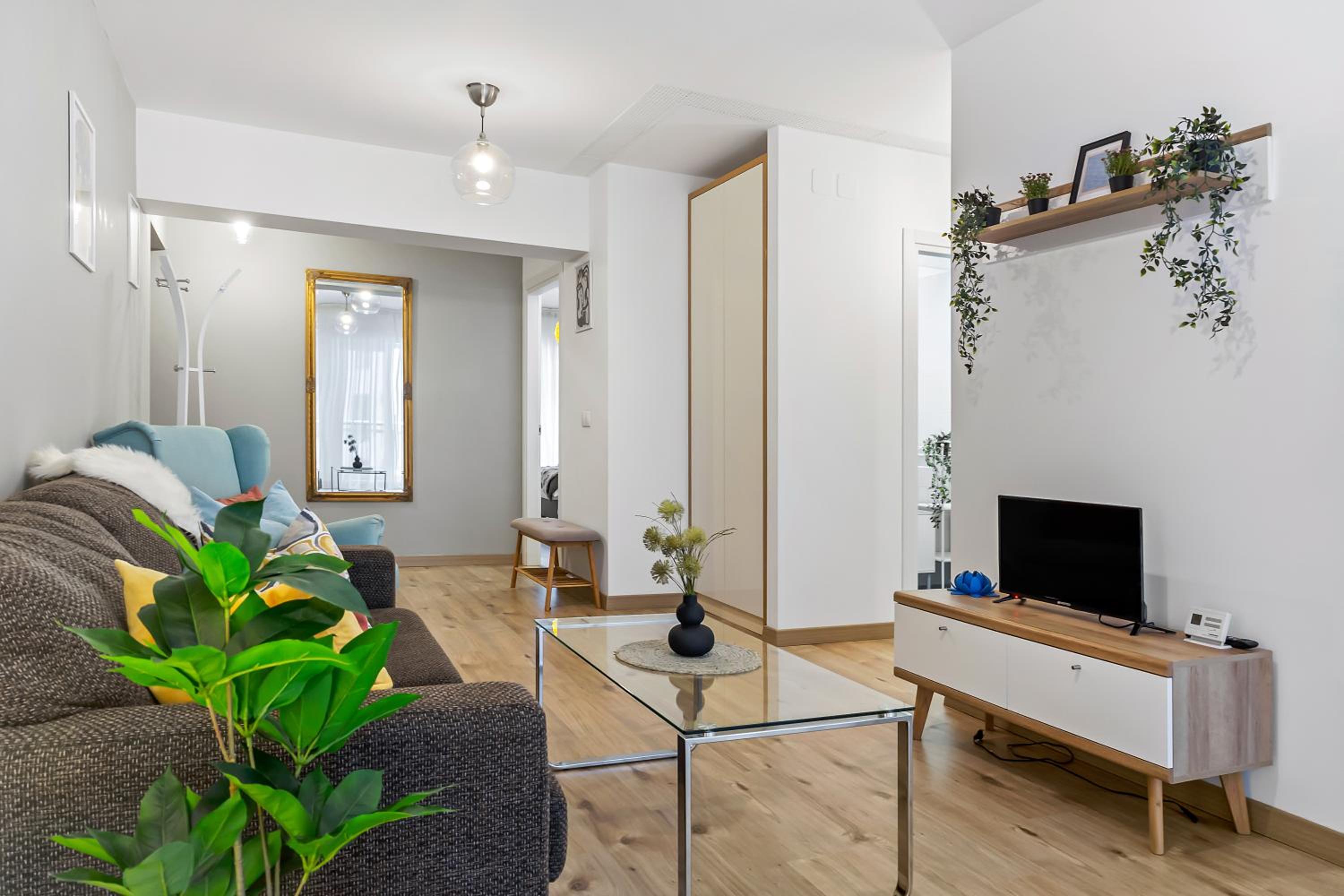 Living in Color - Chic Apartment with Balcony at Belvedere Residences view 2