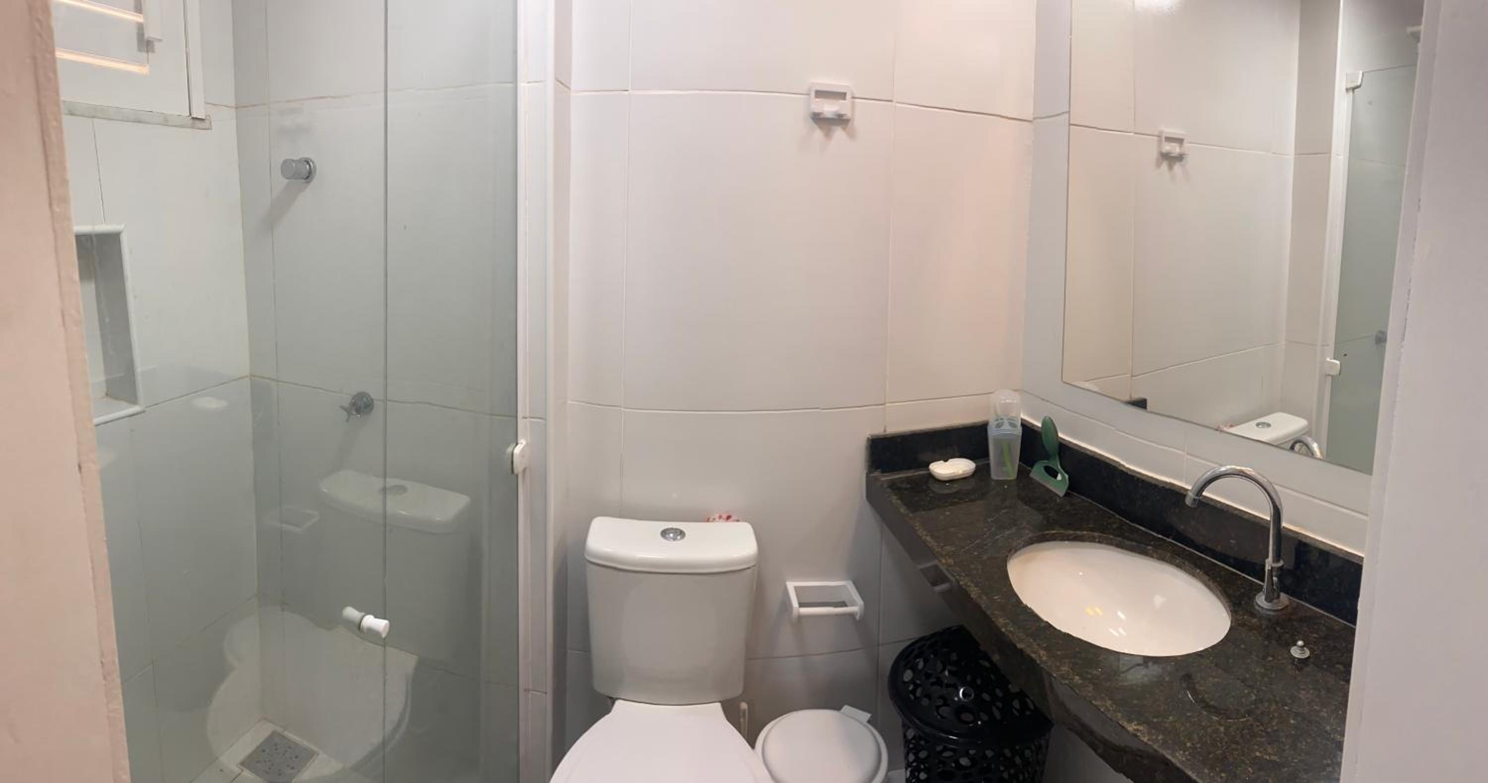 Apartamento térreo no Morro Branco Marina II