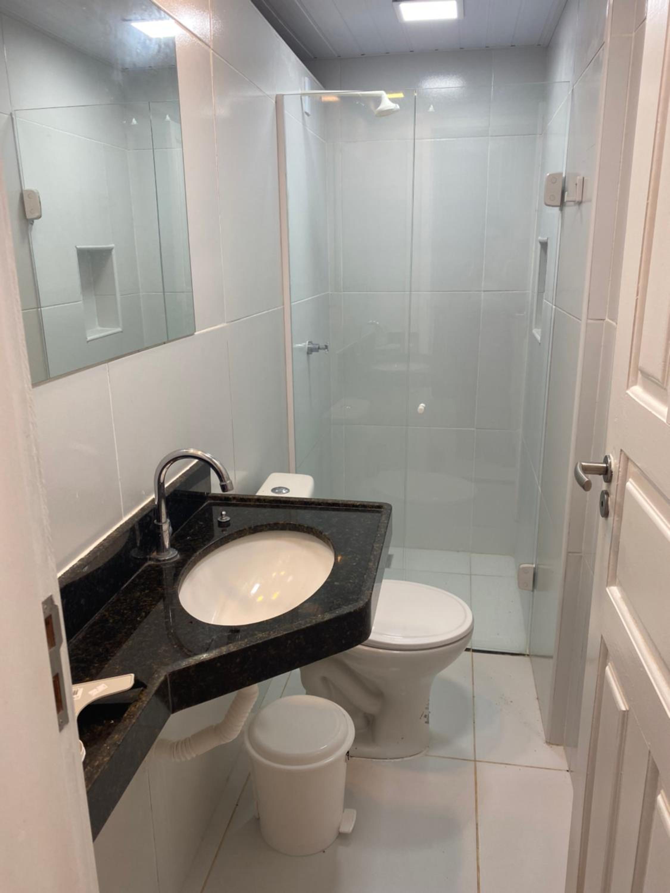 Apartamento térreo no Morro Branco Marina II