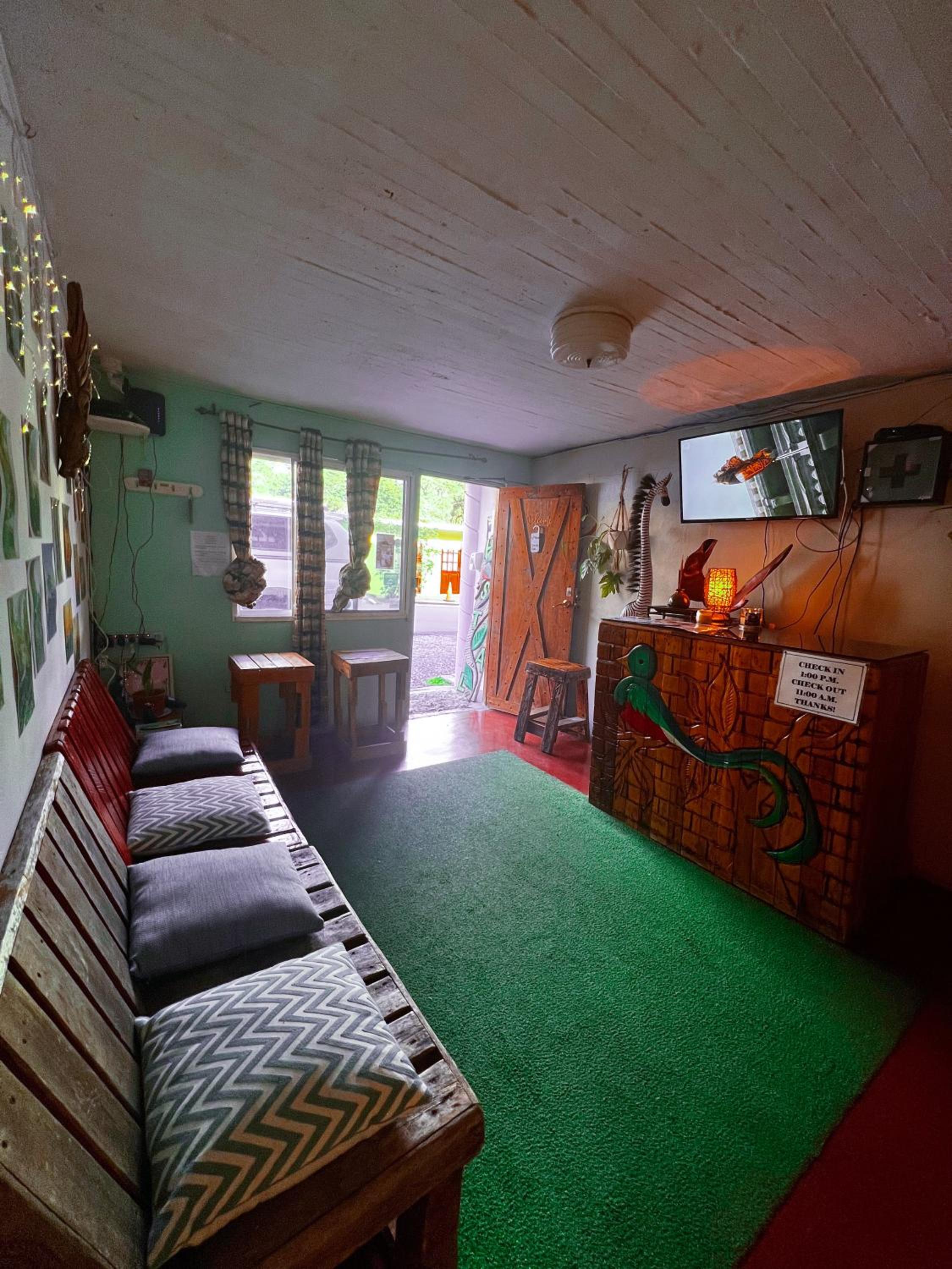 lounge