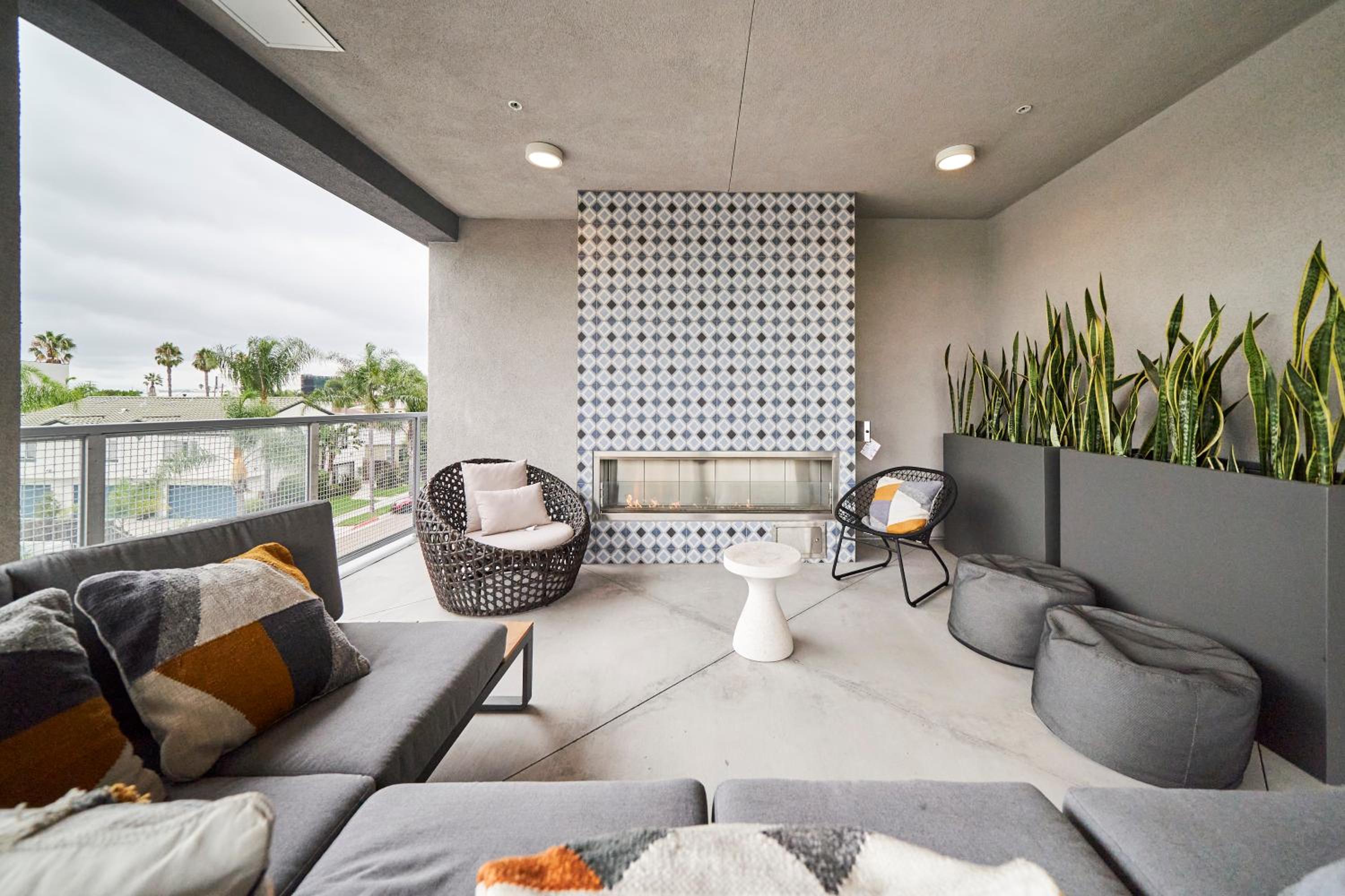 Luxury 2BD 2BA, BRAND NEW/PETS/CLOSE TO EVERYTHING/BOHO+COZY VIBES view 3