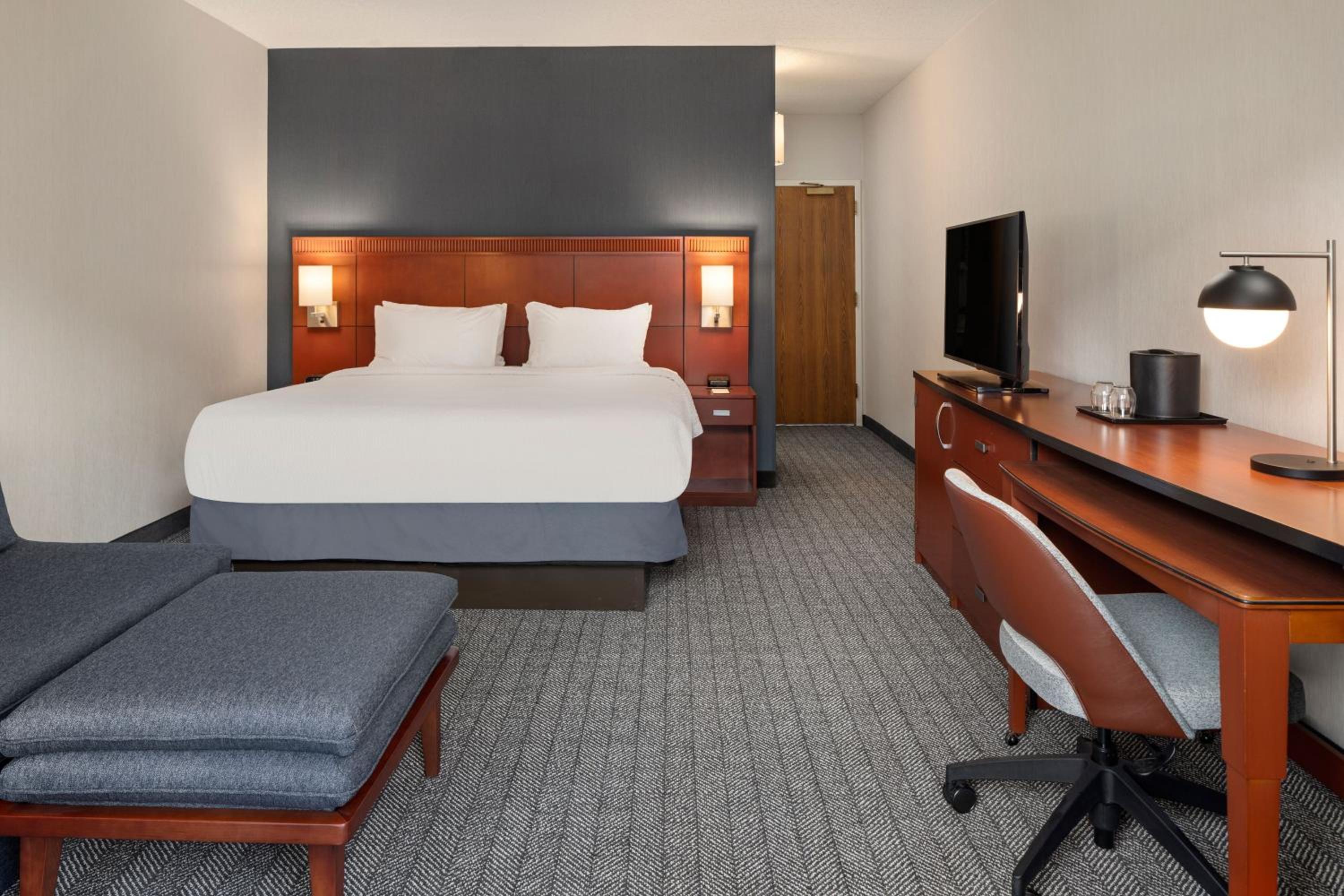 Waukegan Vacations - Courtyard by Marriott Chicago Waukegan / Gurnee - Property Image 8