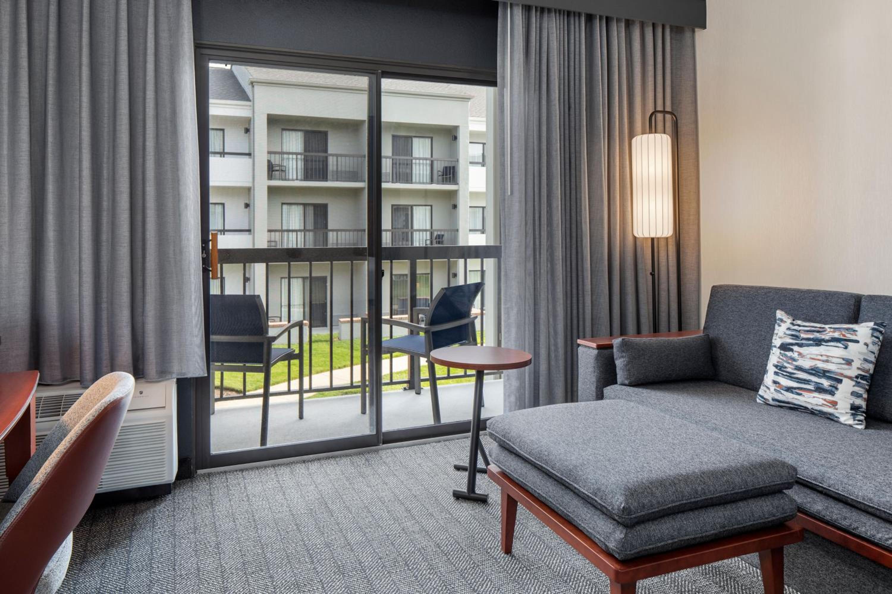 Waukegan Vacations - Courtyard by Marriott Chicago Waukegan / Gurnee - Property Image 11