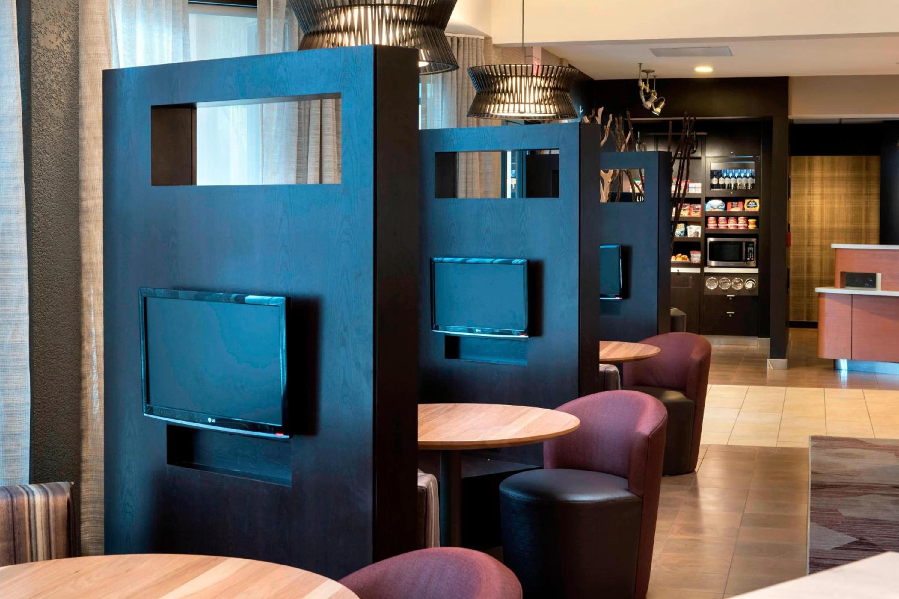 Waukegan Vacations - Courtyard by Marriott Chicago Waukegan / Gurnee - Property Image 28