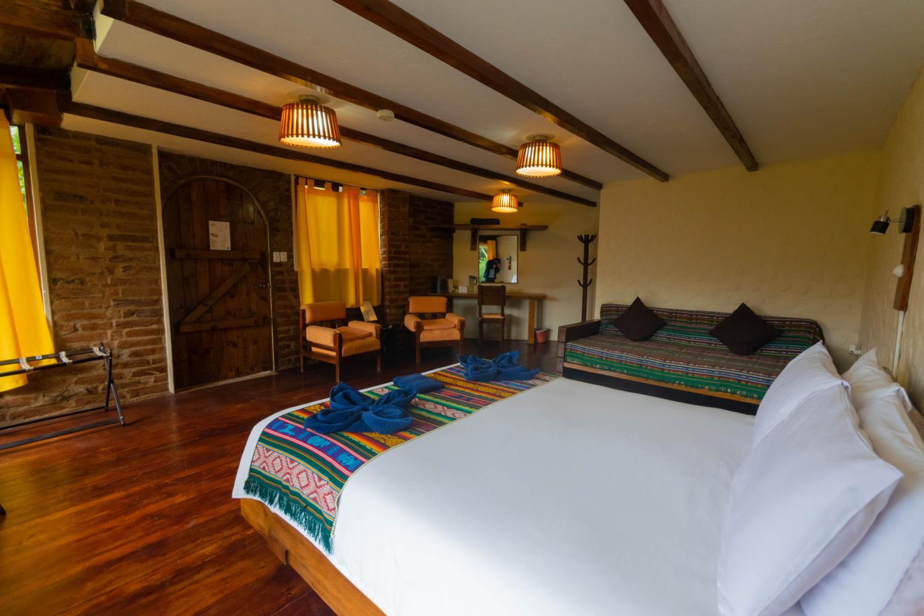 Bellavista Cloud Forest Lodge & Private Protected Area