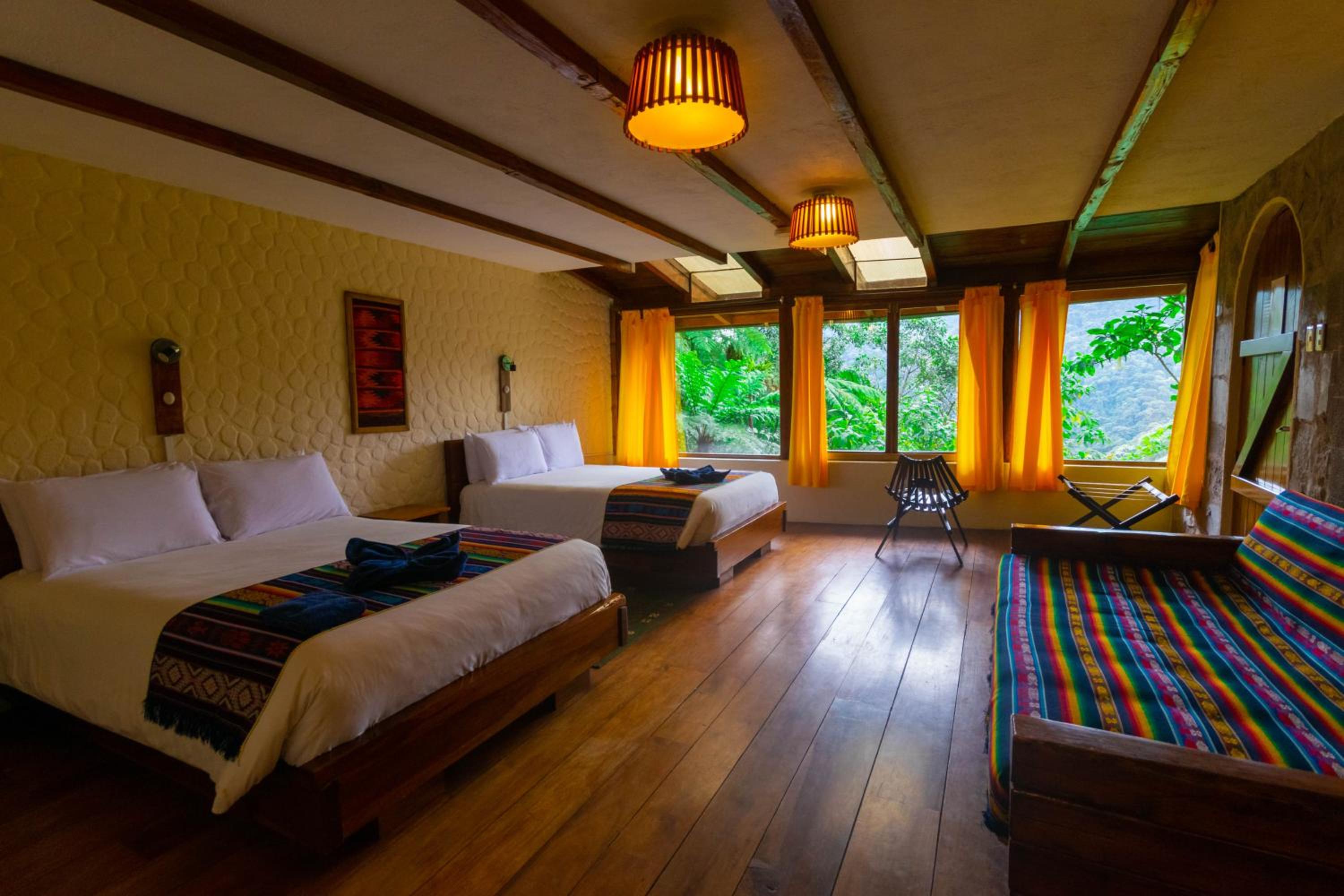 Bellavista Cloud Forest Lodge & Private Protected Area