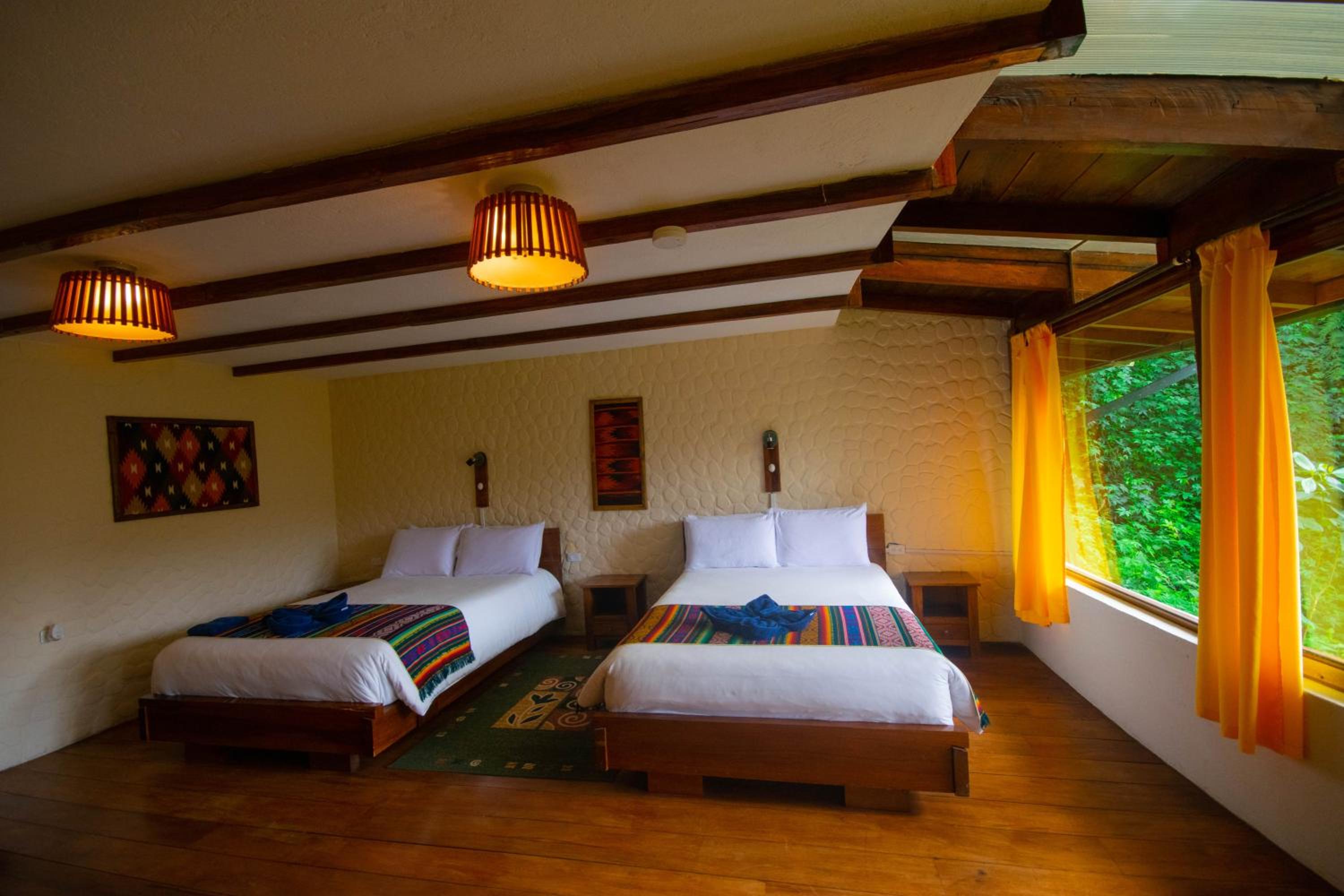 Bellavista Cloud Forest Lodge & Private Protected Area
