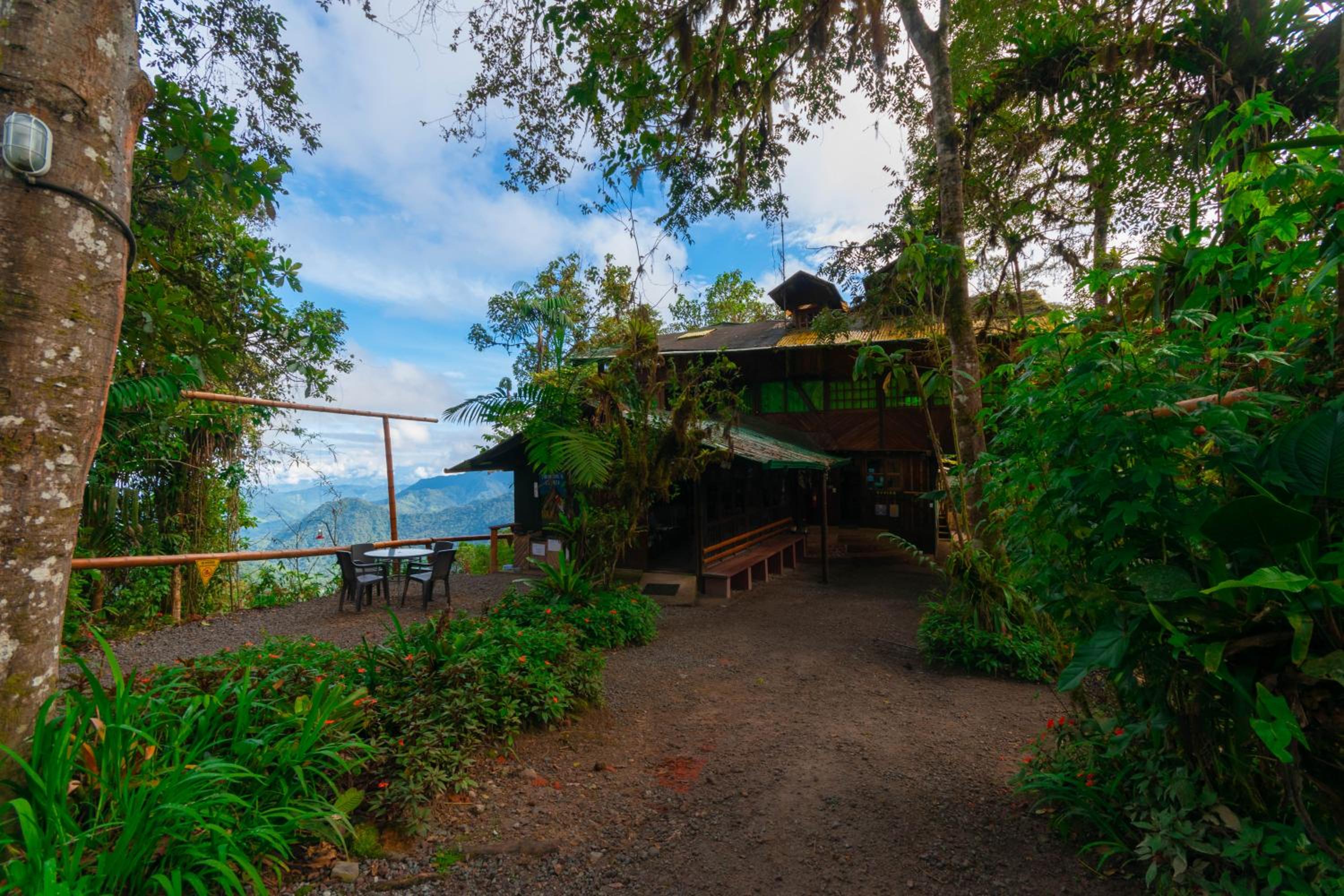 Bellavista Cloud Forest Lodge & Private Protected Area