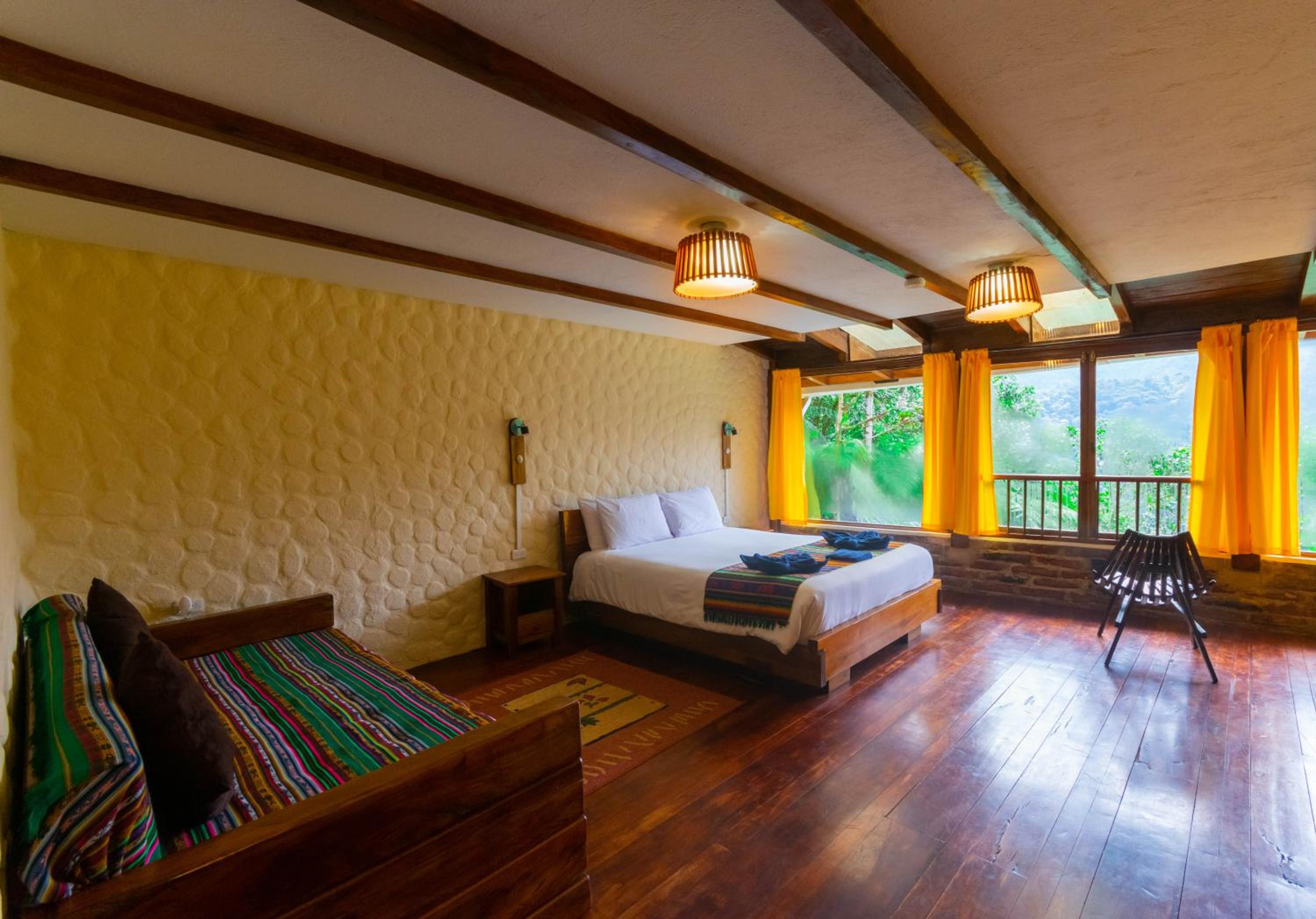 Bellavista Cloud Forest Lodge & Private Protected Area