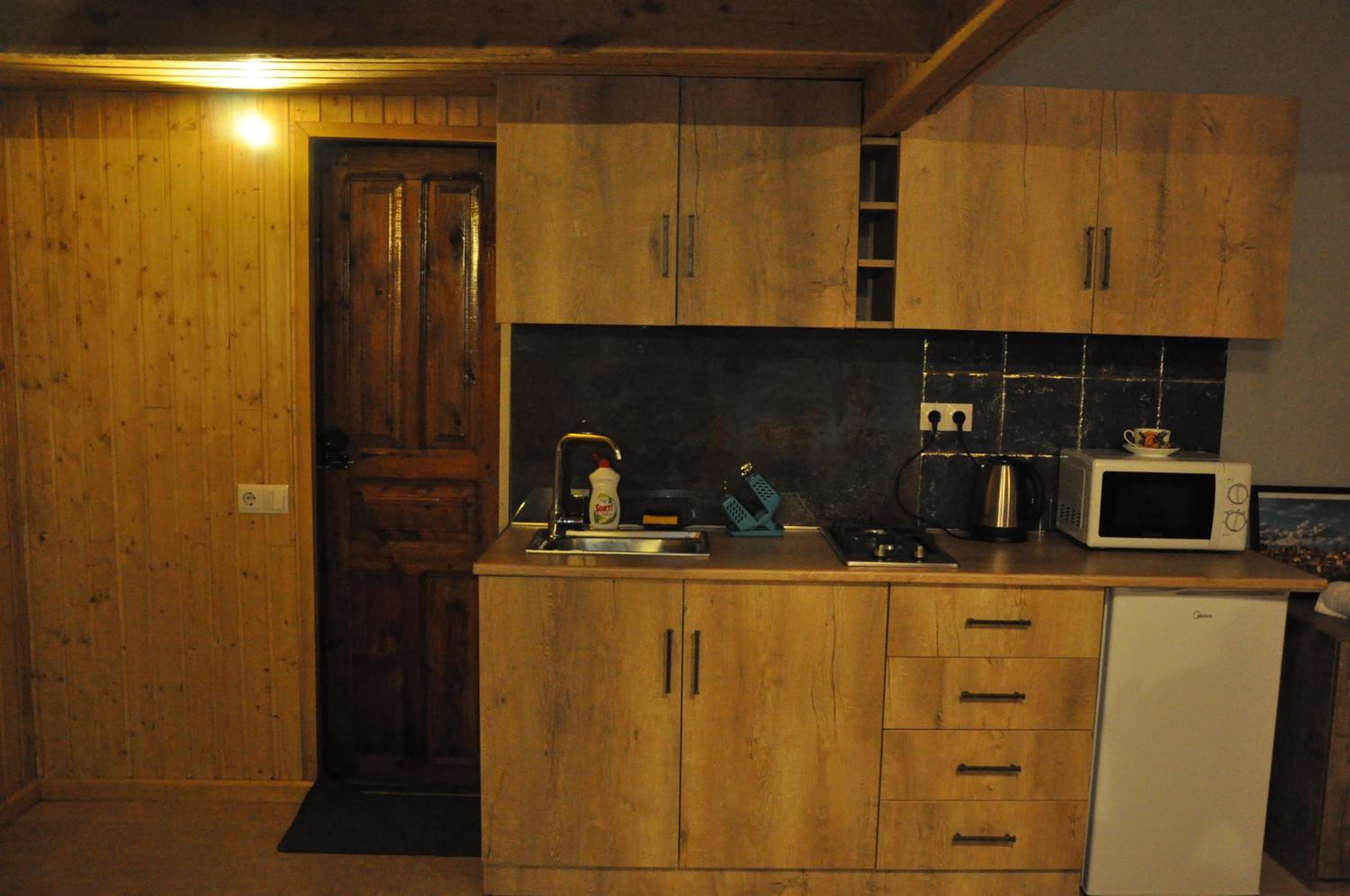 Photo 27