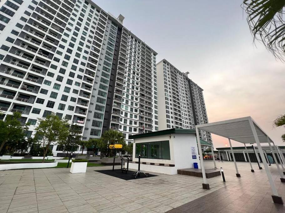 Luxury Studio at D Secret Garden - Johor Bahru, UTM, Setia Tropika, Kempas, Paradigm Mall, Mid Valley- 1-3 Pax, Business Trip Welcome