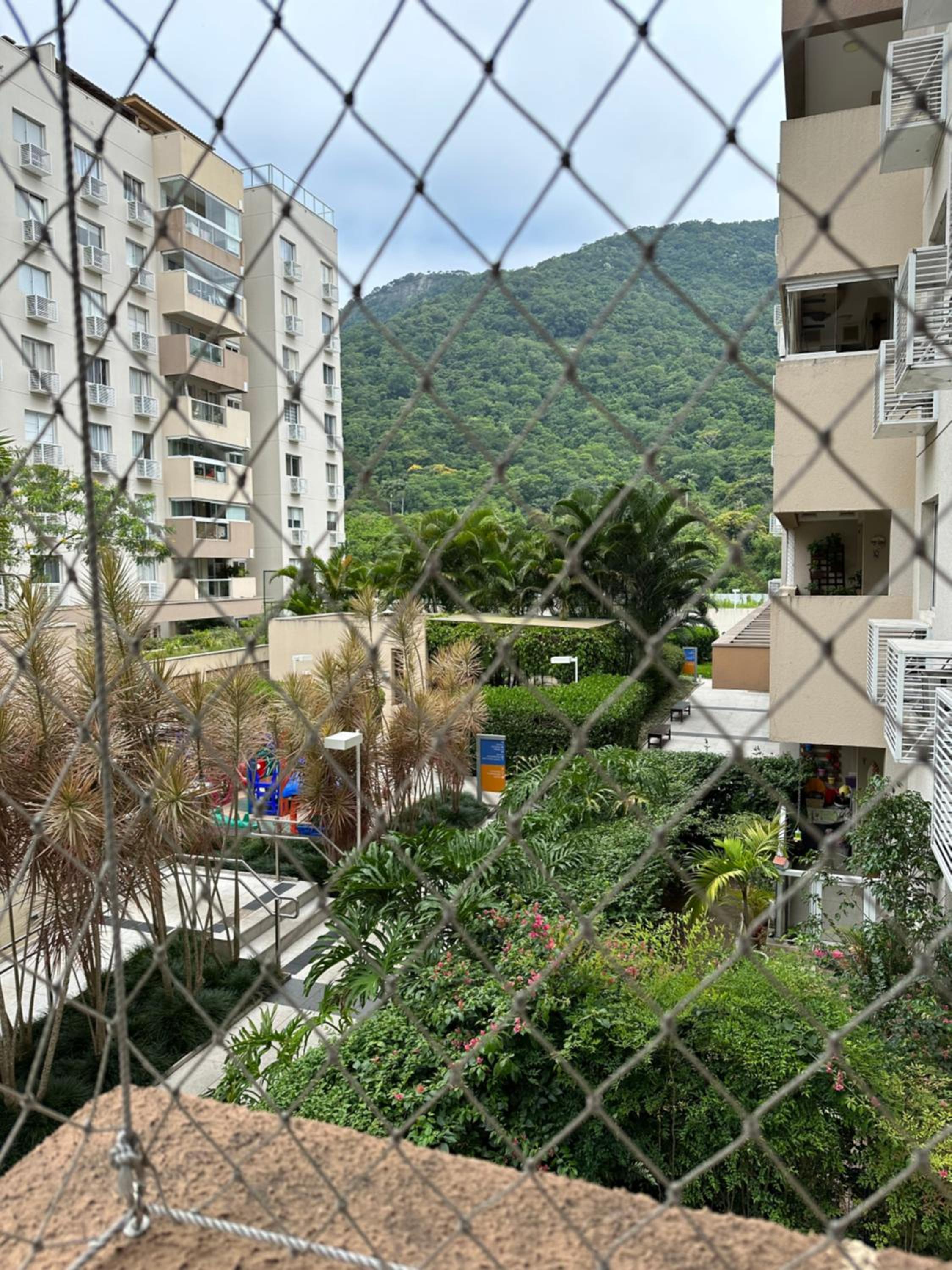 Excelente apartamento a 5 minutos da praia e shopping