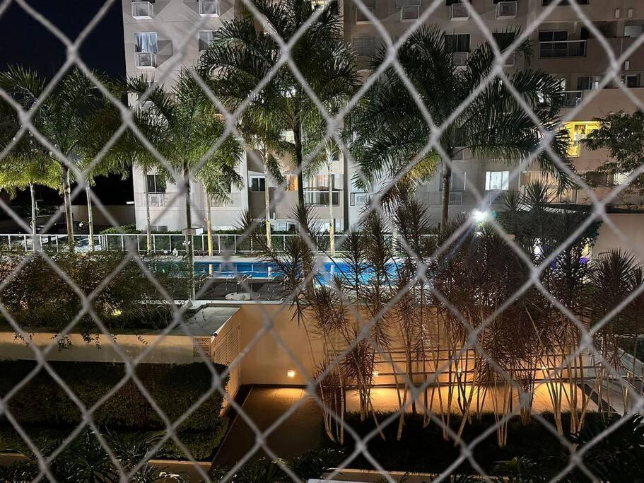 Excelente apartamento a 5 minutos da praia e shopping