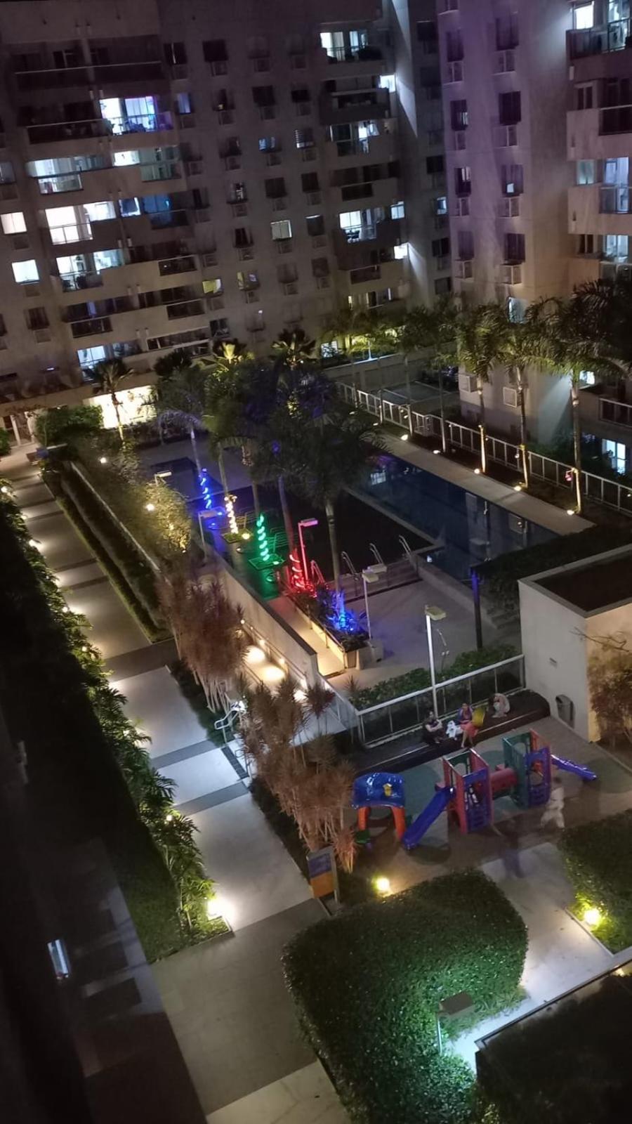 Excelente apartamento a 5 minutos da praia e shopping
