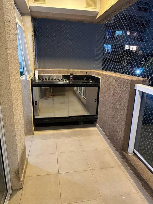 Excelente apartamento a 5 minutos da praia e shopping