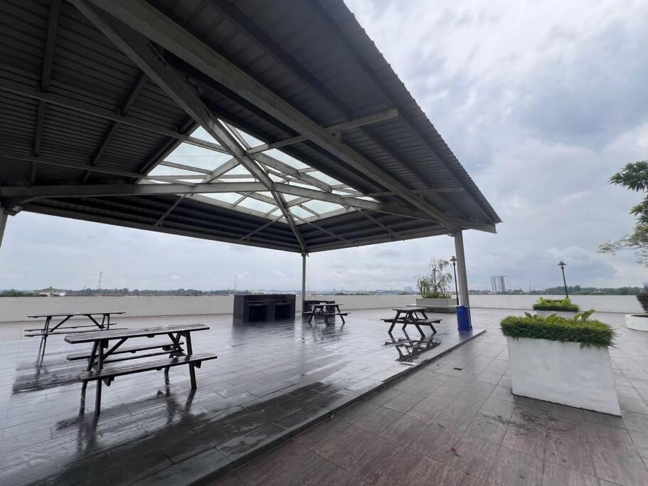 Luxury Studio at D Secret Garden - Johor Bahru, UTM, Setia Tropika, Kempas, Paradigm Mall, Mid Valley- 1-3 Pax, Business Trip Welcome