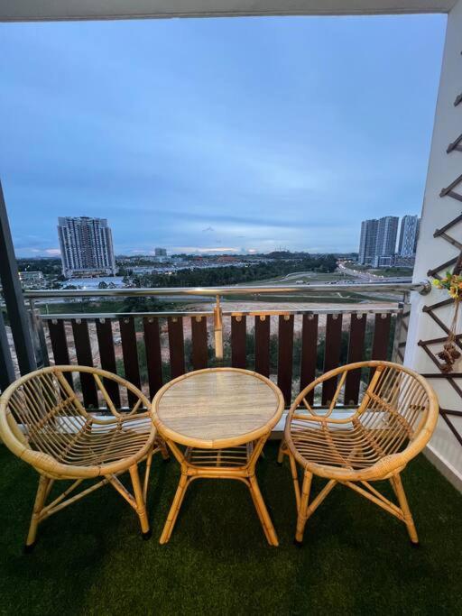 Luxury Studio at D Secret Garden - Johor Bahru, UTM, Setia Tropika, Kempas, Paradigm Mall, Mid Valley- 1-3 Pax, Business Trip Welcome