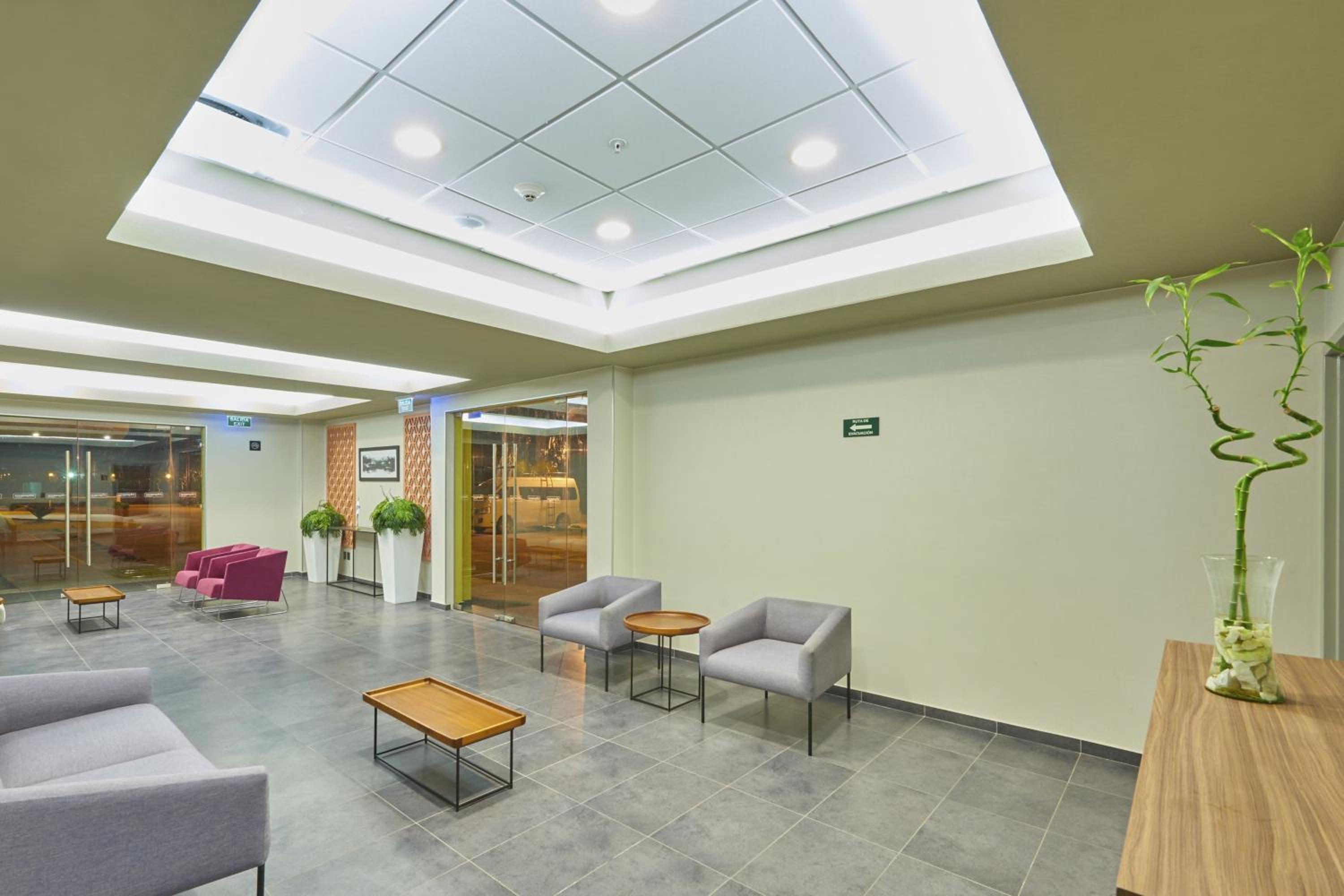 Reynosa Vacations - City Express by Marriott Reynosa Aeropuerto - Property Image 6
