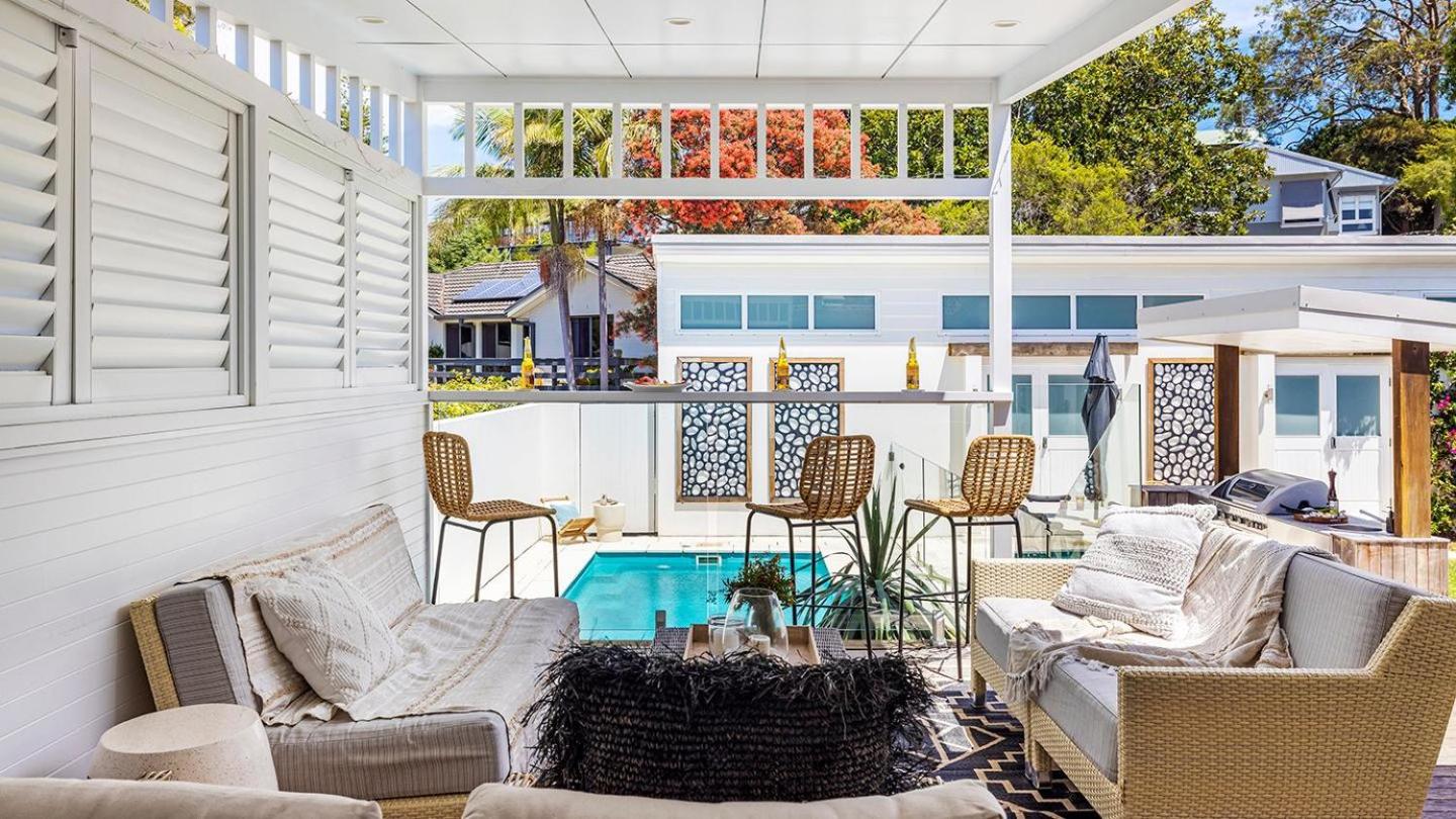 Dutchie's Beach Oasis - Private Home with Pool, Walk to Beach